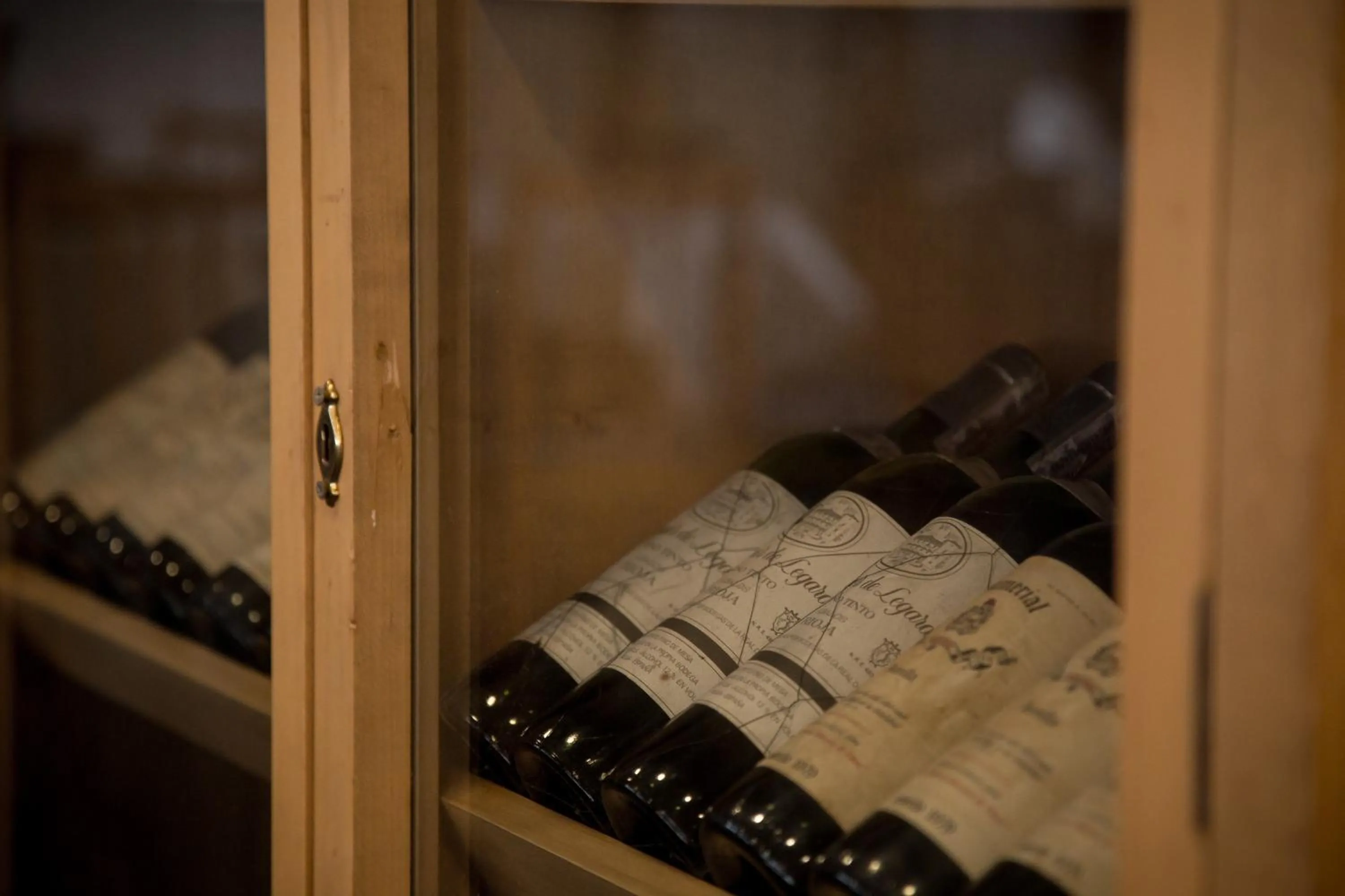 Restaurant/places to eat in Carlos III