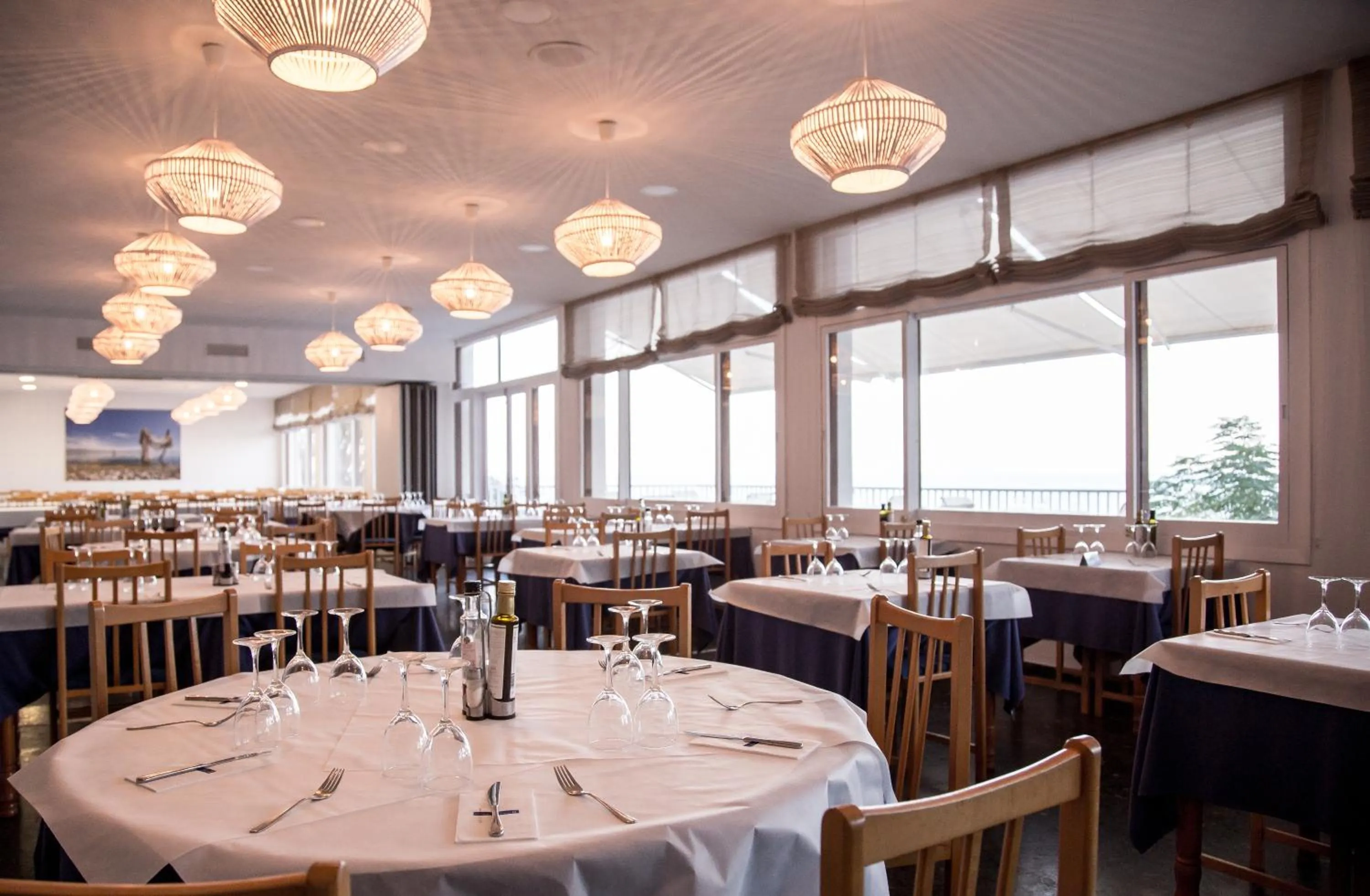 Restaurant/places to eat in Carlos III