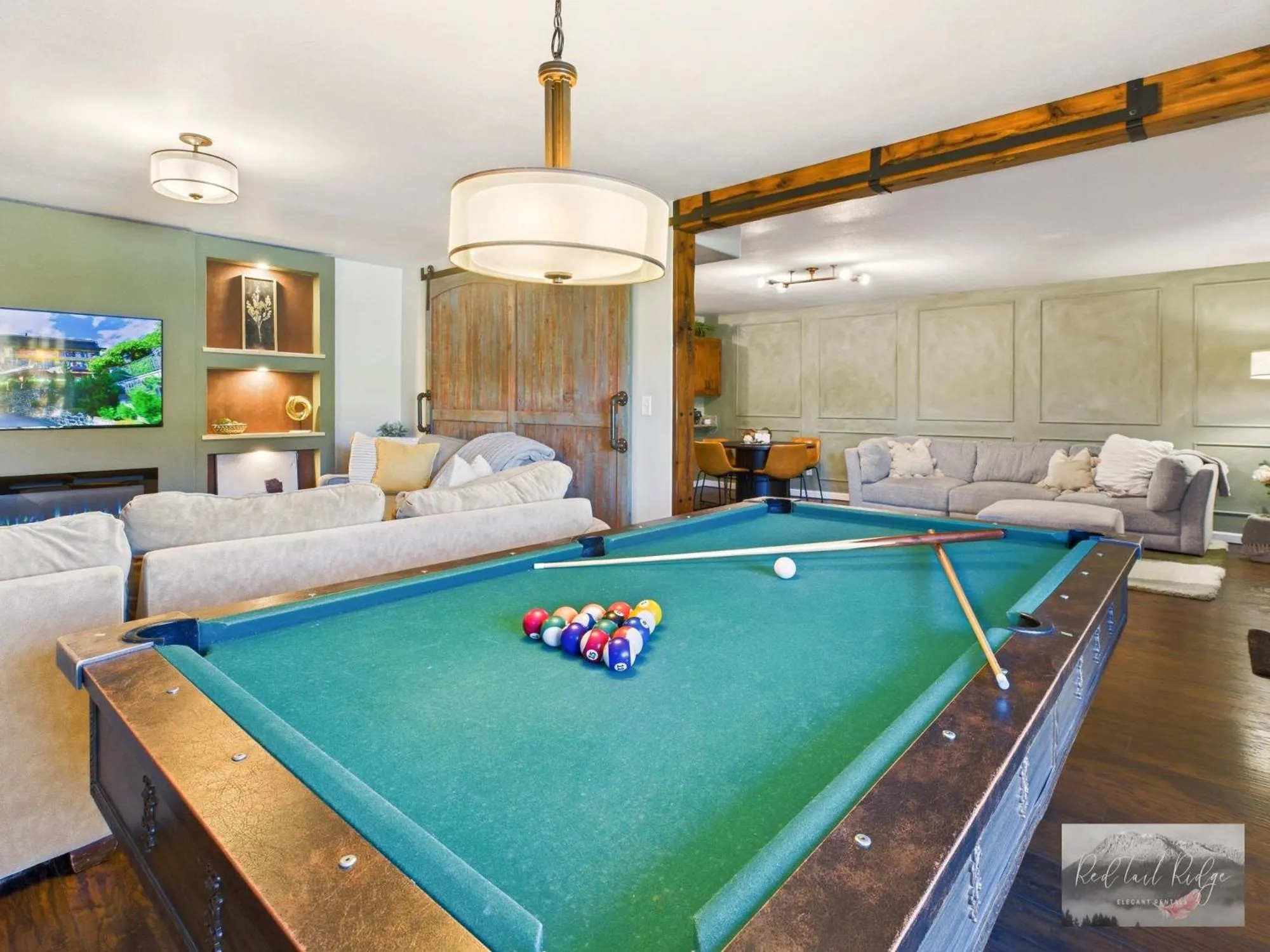 Billiard in Beautiful Country Apartment, AC, Pickleball, Billiards, Playground, Gardens