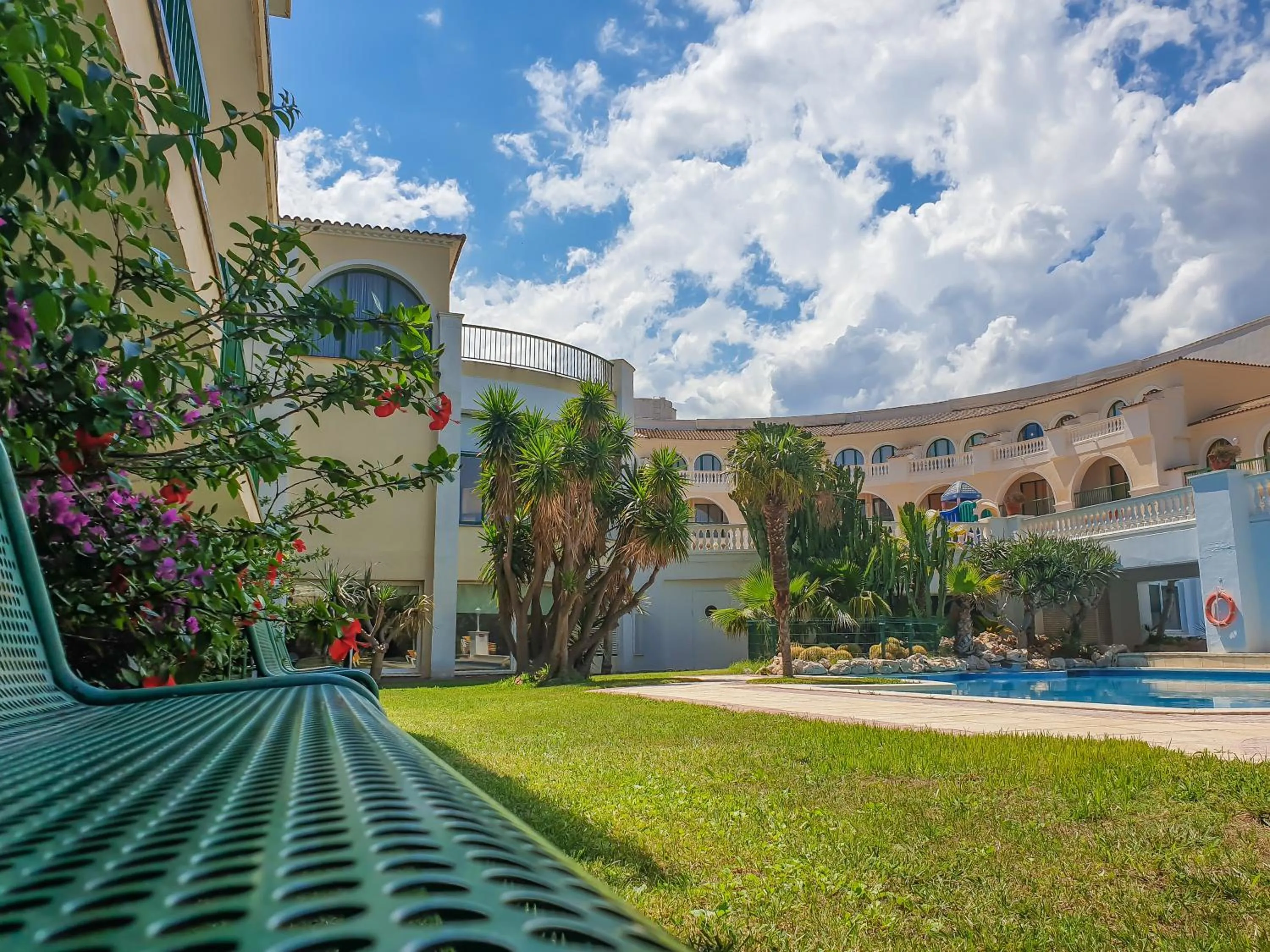 Garden in ALEGRIA Pino Alto