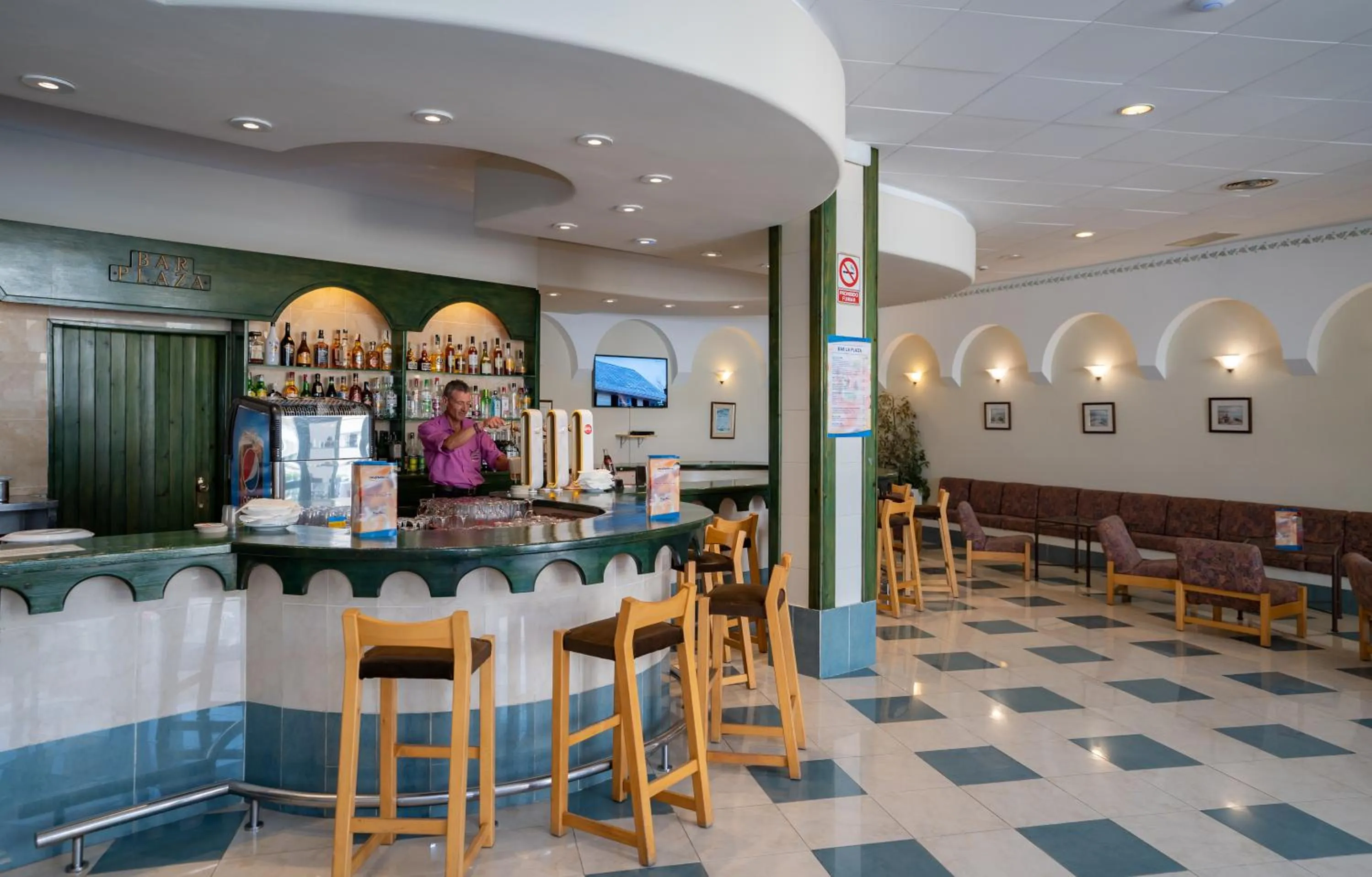 Lounge or bar in ALEGRIA Pino Alto