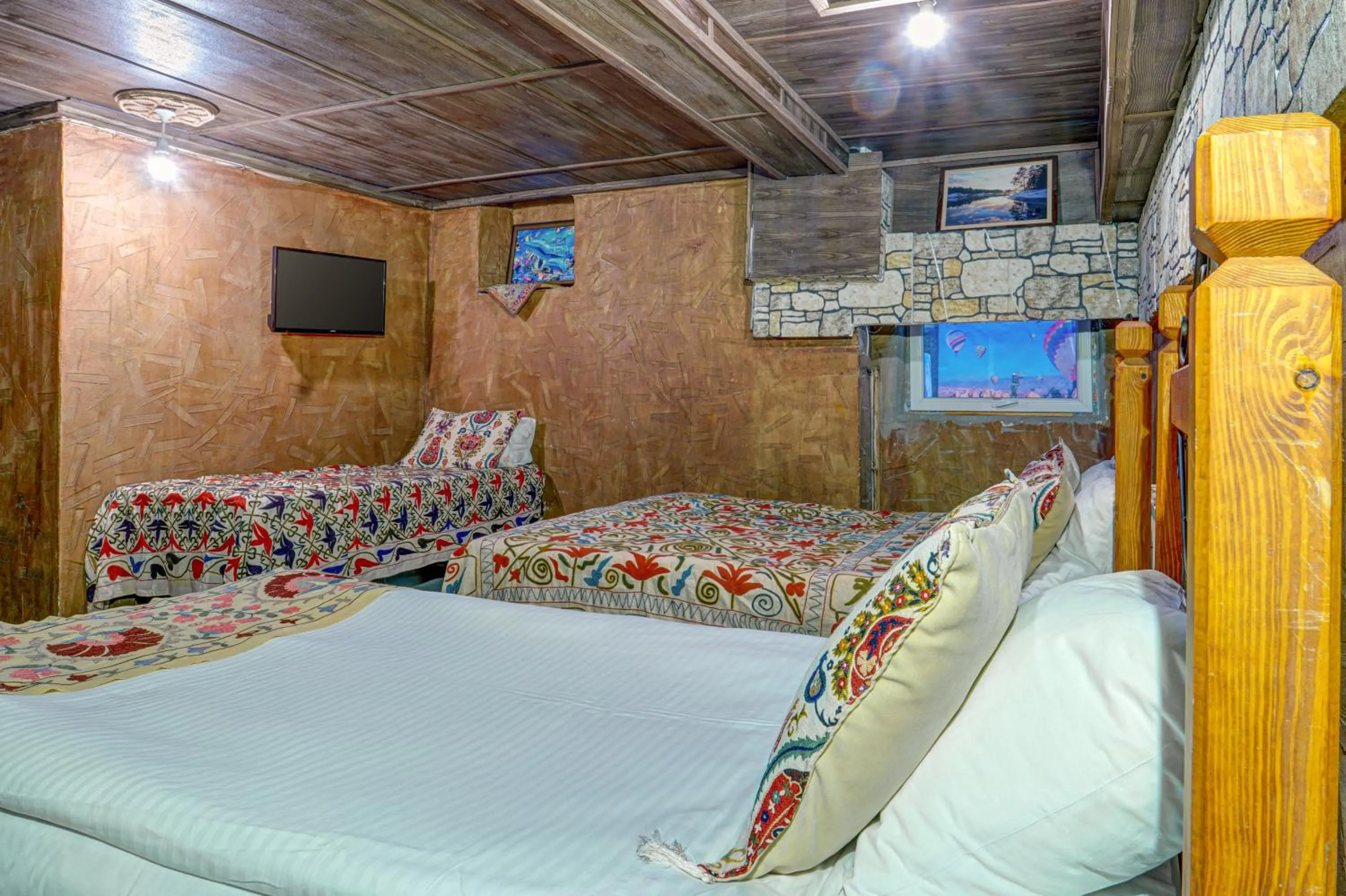 Bed in Atax Cave House