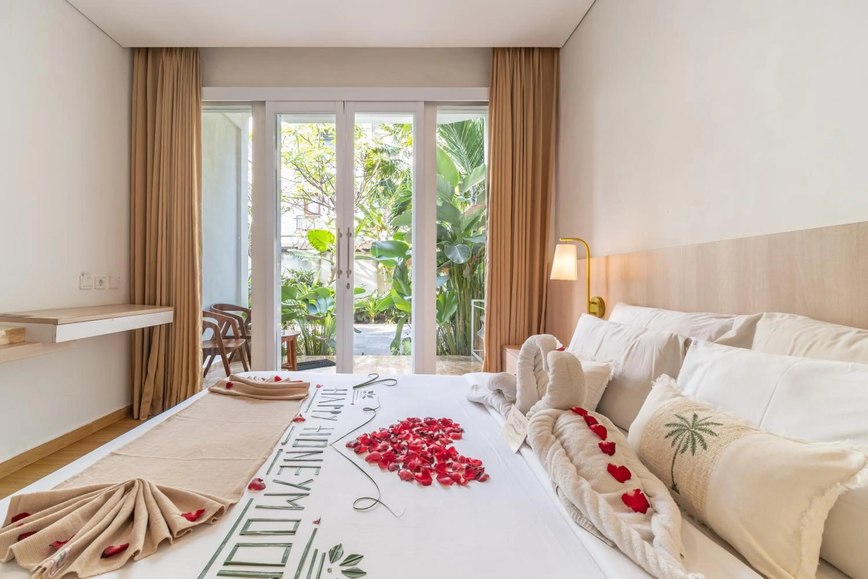 Bed in The Hita Apartement