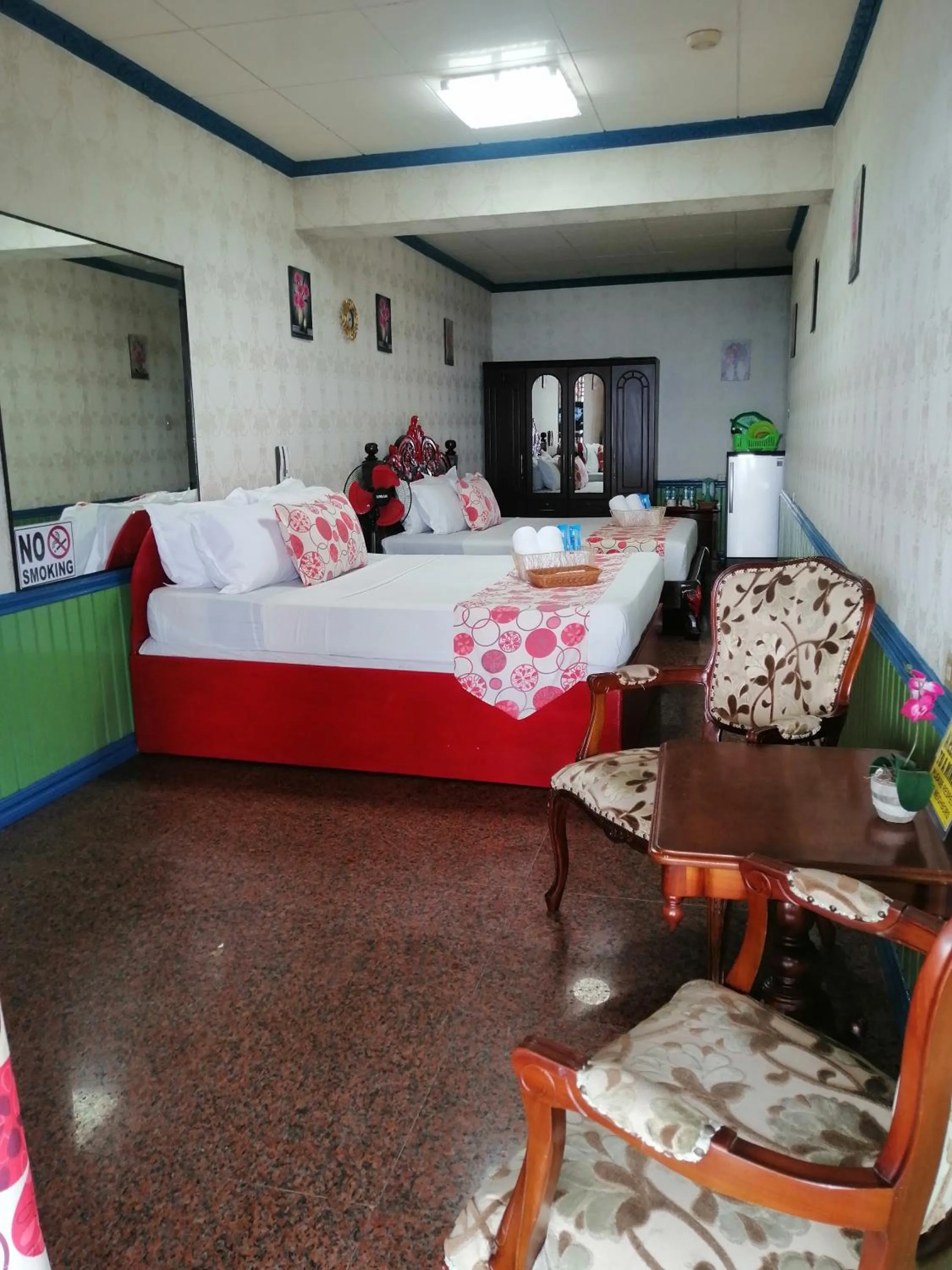 Bed in Sang Yoo Mountain View Tagaytay Staycation - Over Looking Of Taal Volcano