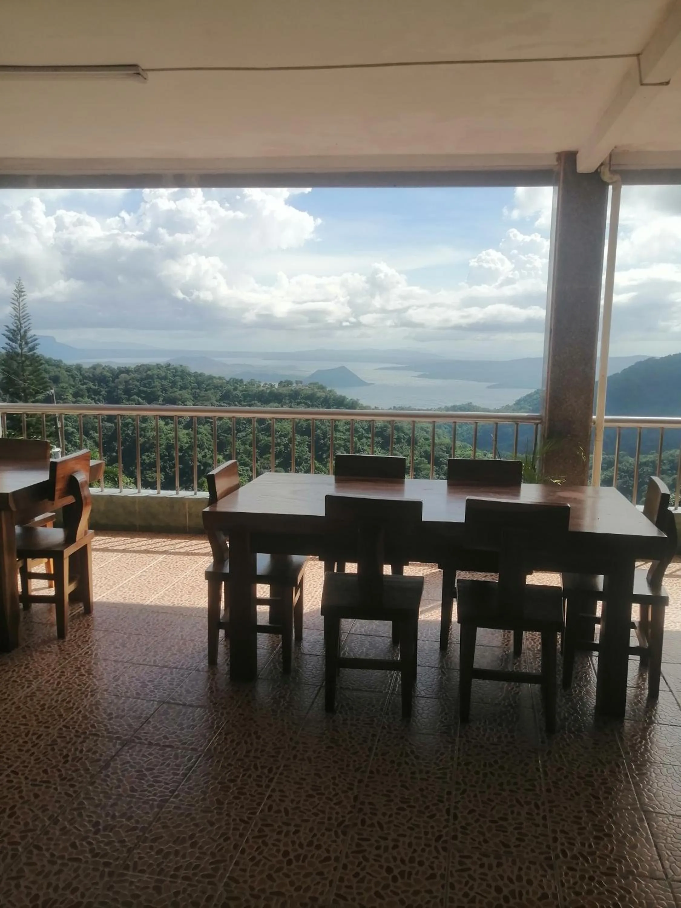 Sang Yoo Mountain View Tagaytay Staycation - Over Looking Of Taal Volcano