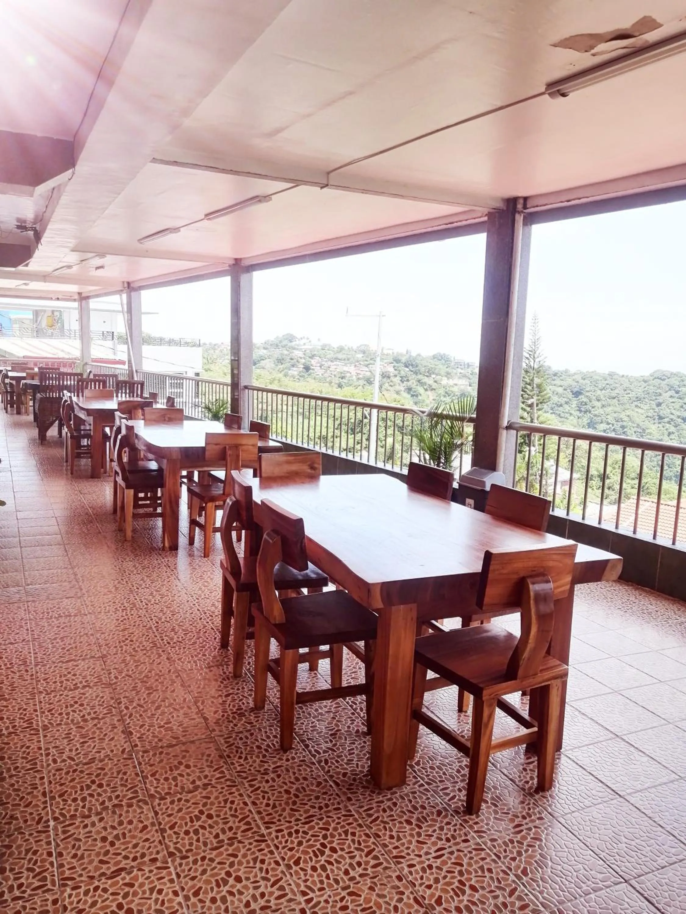 Sang Yoo Mountain View Tagaytay Staycation - Over Looking Of Taal Volcano