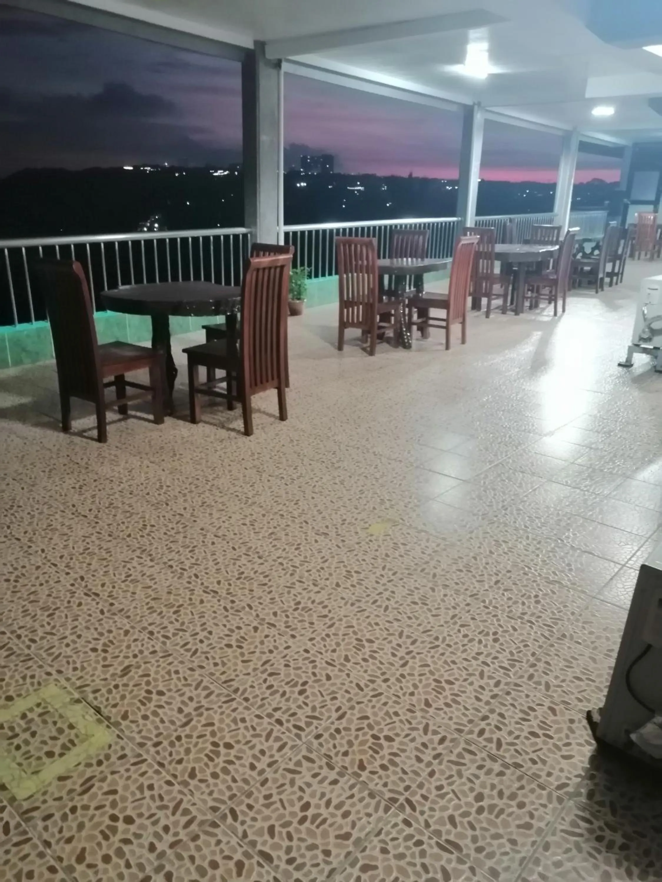 Sang Yoo Mountain View Tagaytay Staycation - Over Looking Of Taal Volcano