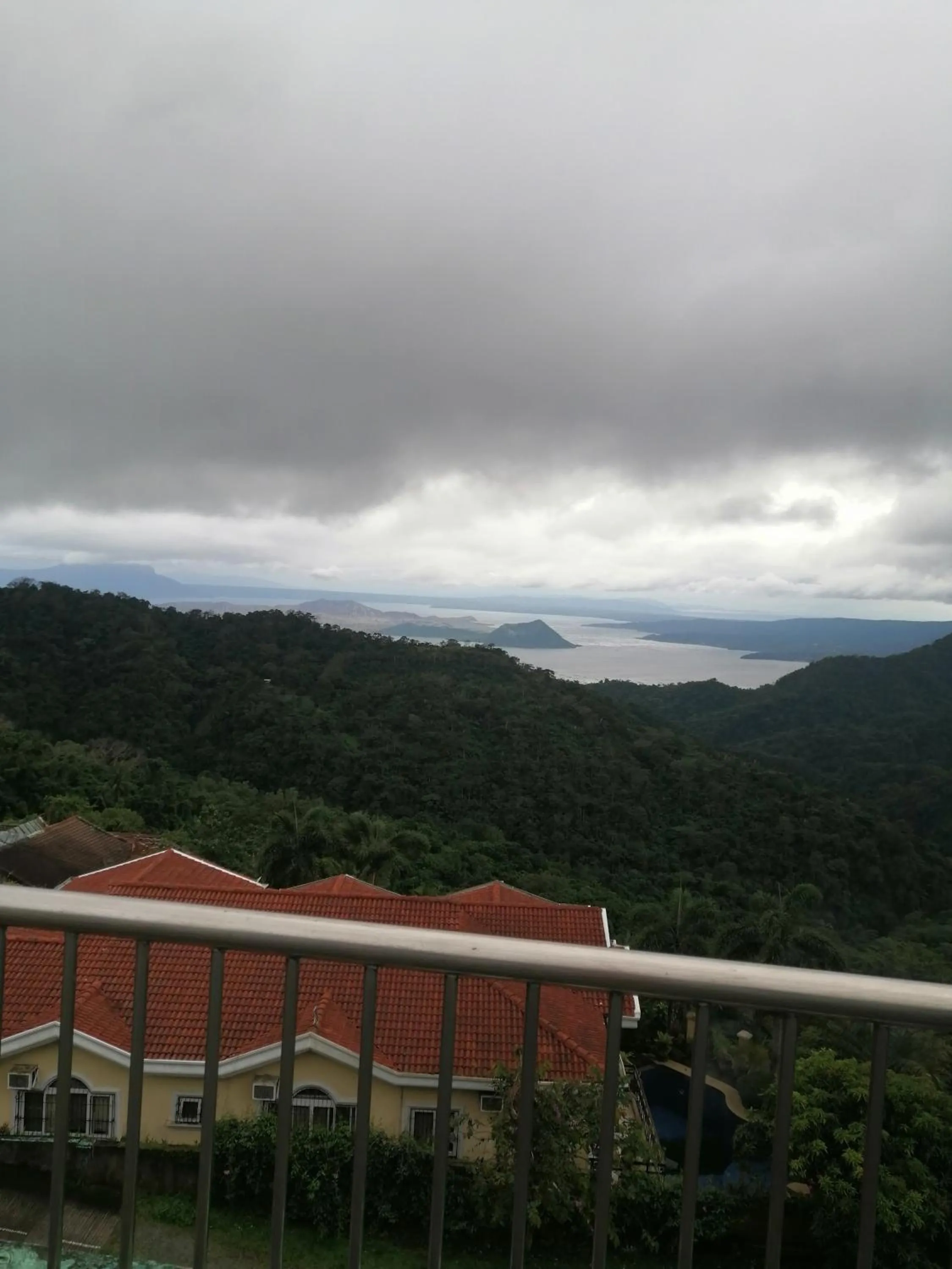 Sang Yoo Mountain View Tagaytay Staycation - Over Looking Of Taal Volcano