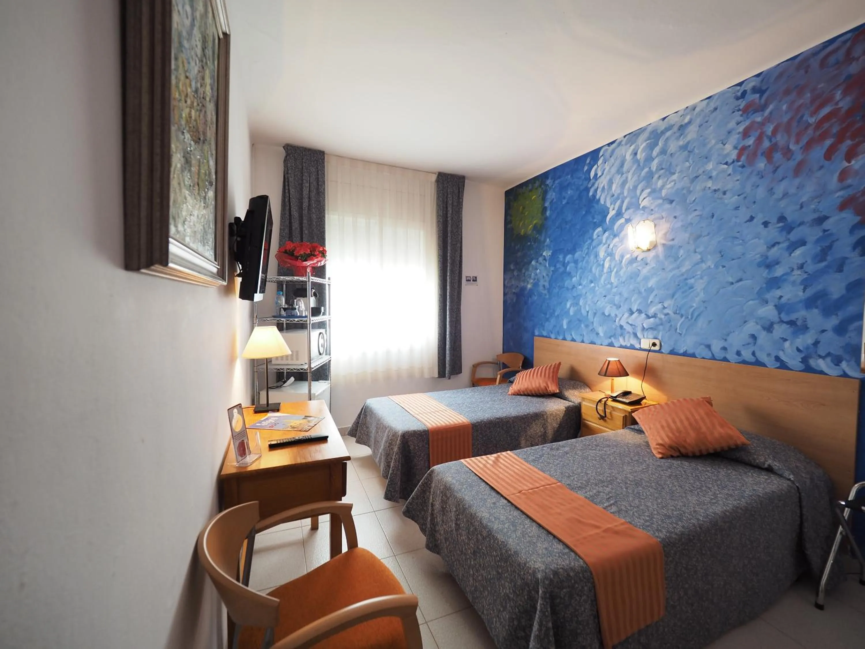 Photo of the whole room, Bed in Hotel Montserrat