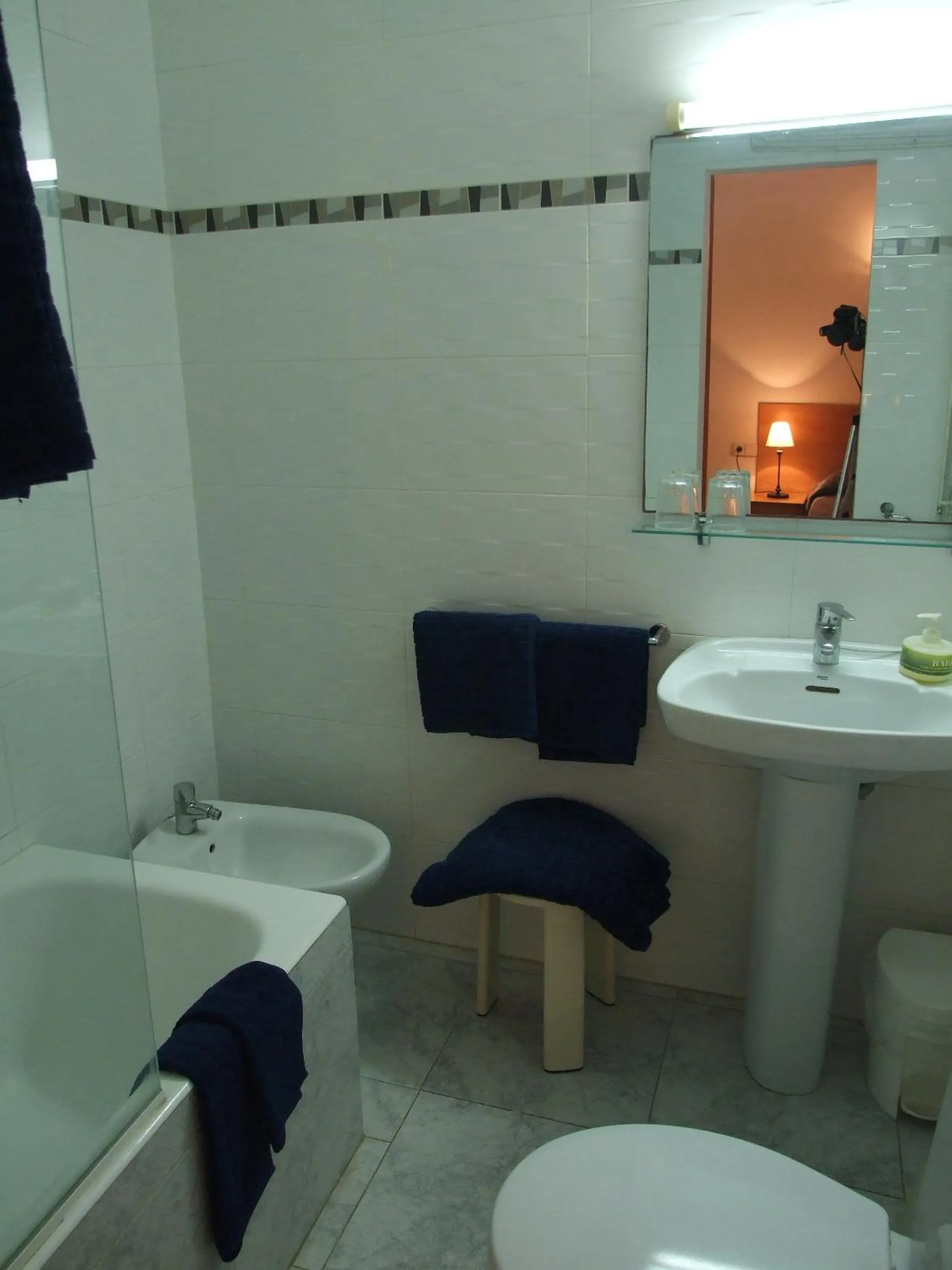 Bathroom in Hotel Montserrat