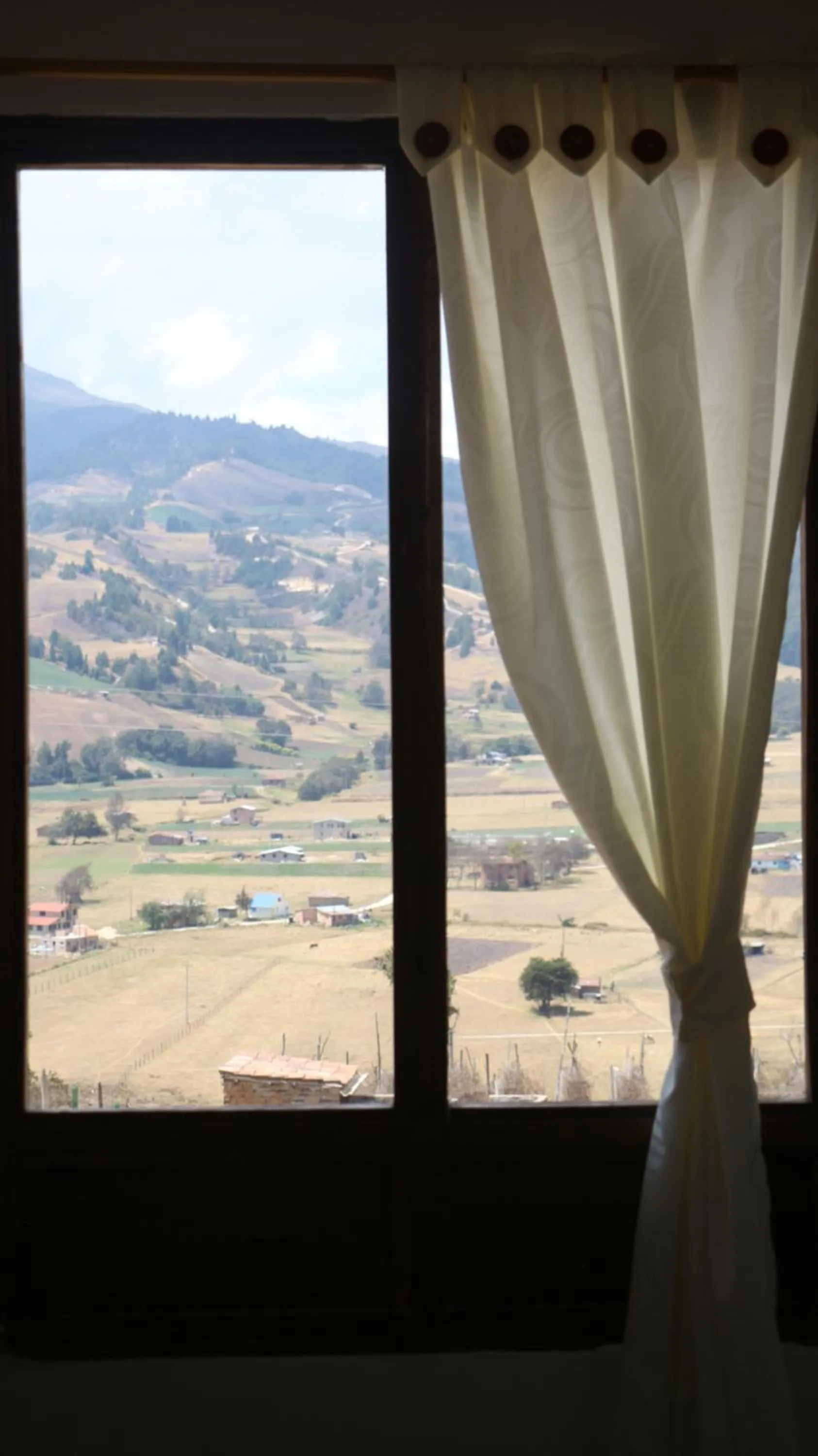 HOTEL TOTA ELISEO PLAYA BLANCA LAGO DE TOTA