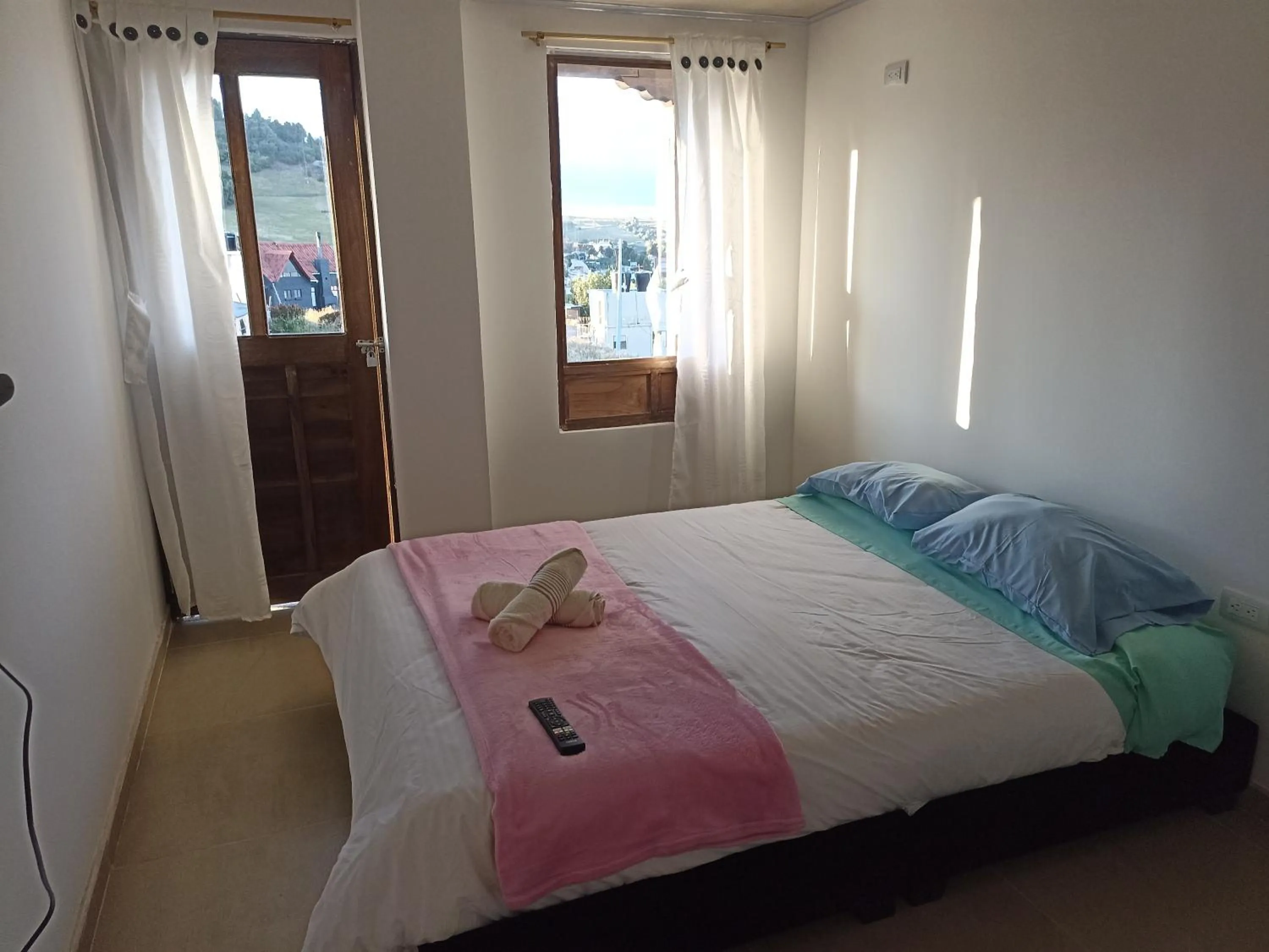 Bed in HOTEL TOTA ELISEO PLAYA BLANCA LAGO DE TOTA