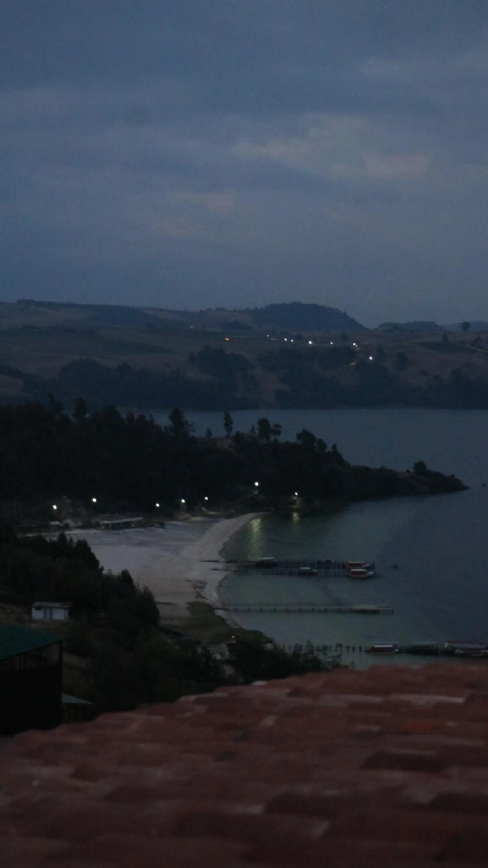 HOTEL TOTA ELISEO PLAYA BLANCA LAGO DE TOTA