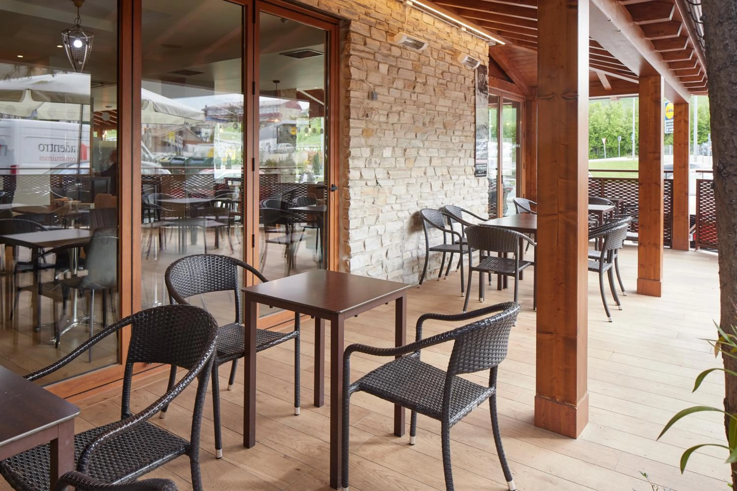 Patio in Hotel Iriguibel Huarte Pamplona