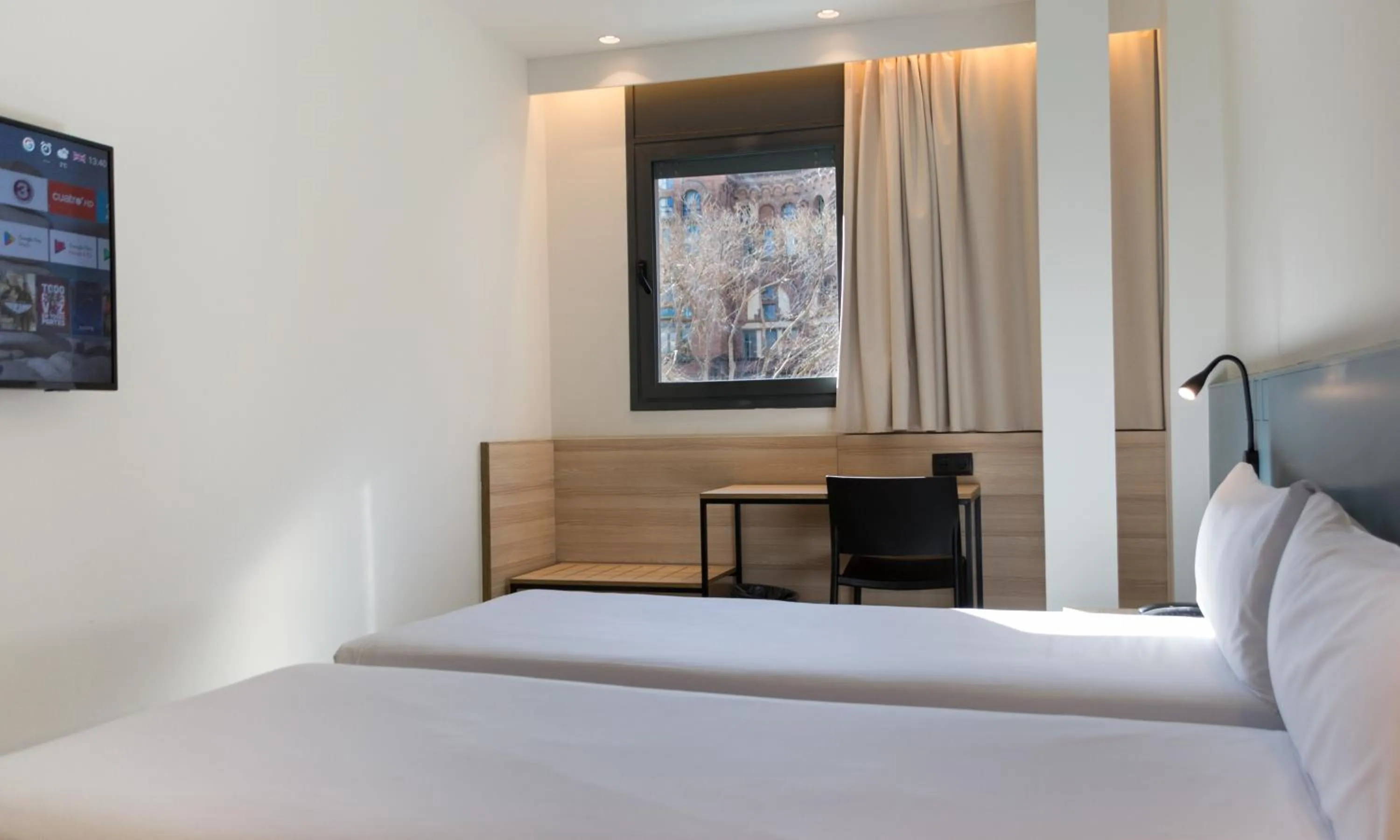 Photo of the whole room, Bed in Hotel Sant Pau