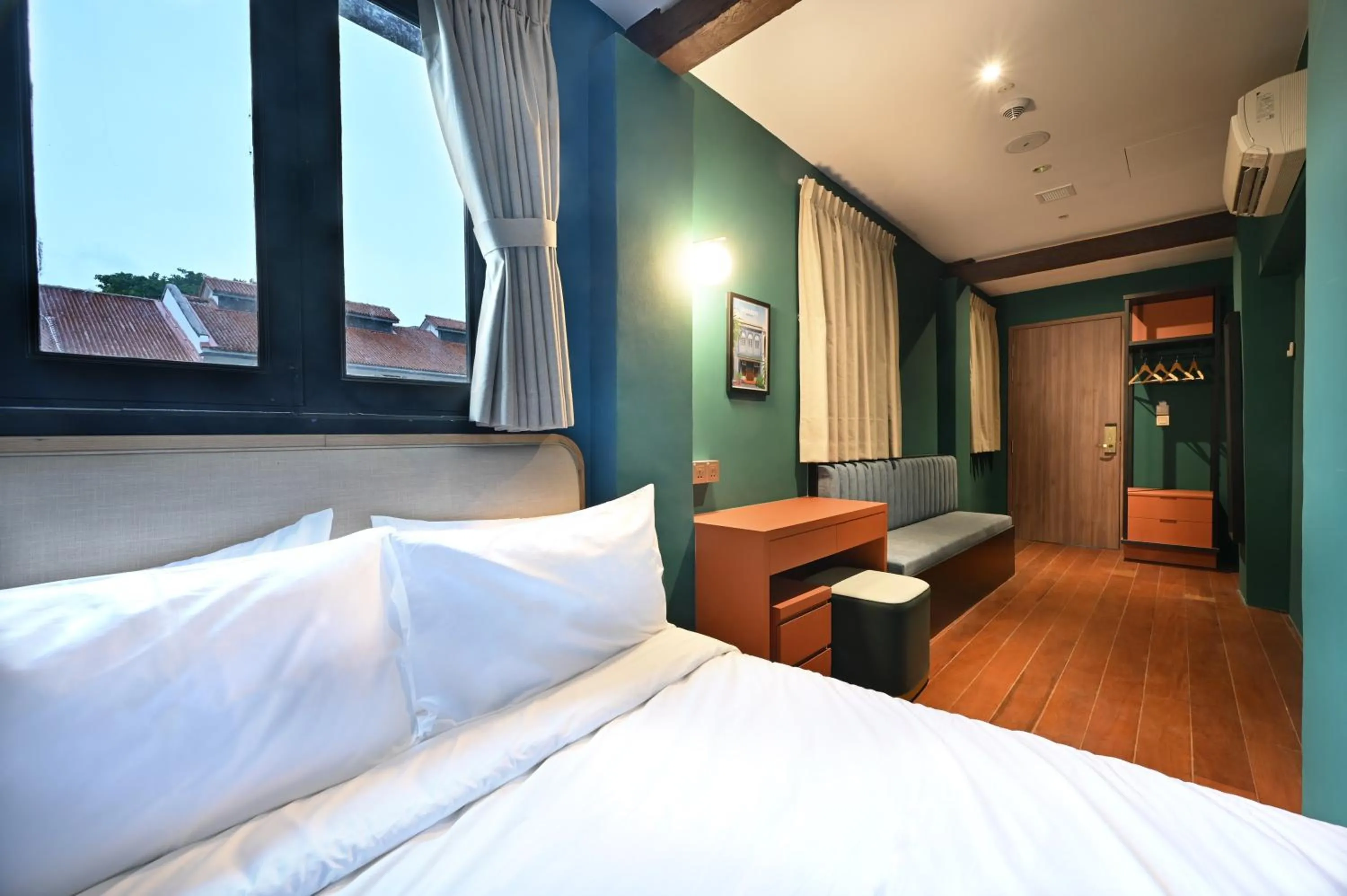 Bed in Dream Chaser Boutique Capsule Hotel