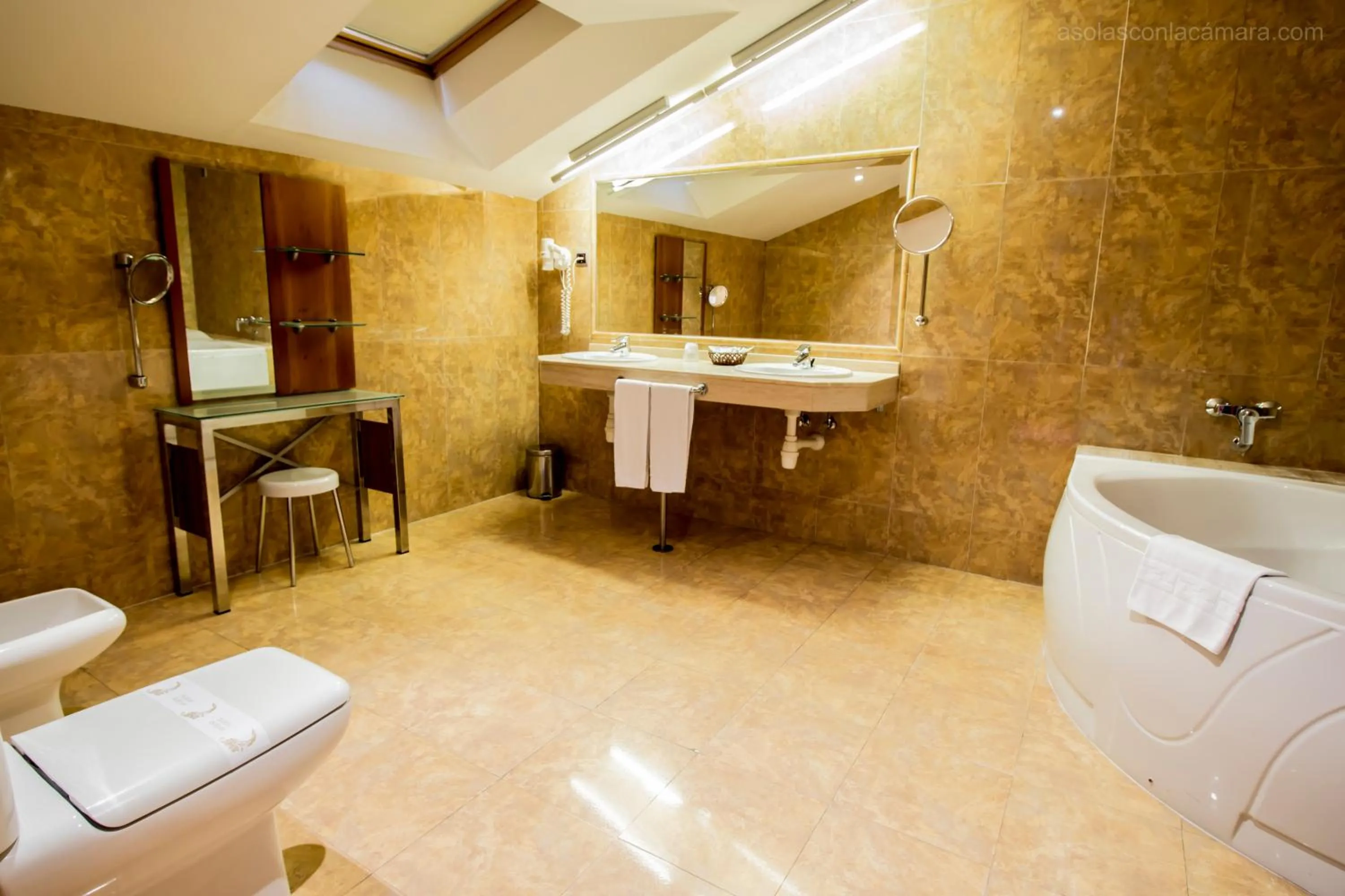Bathroom in Hotel Silvota