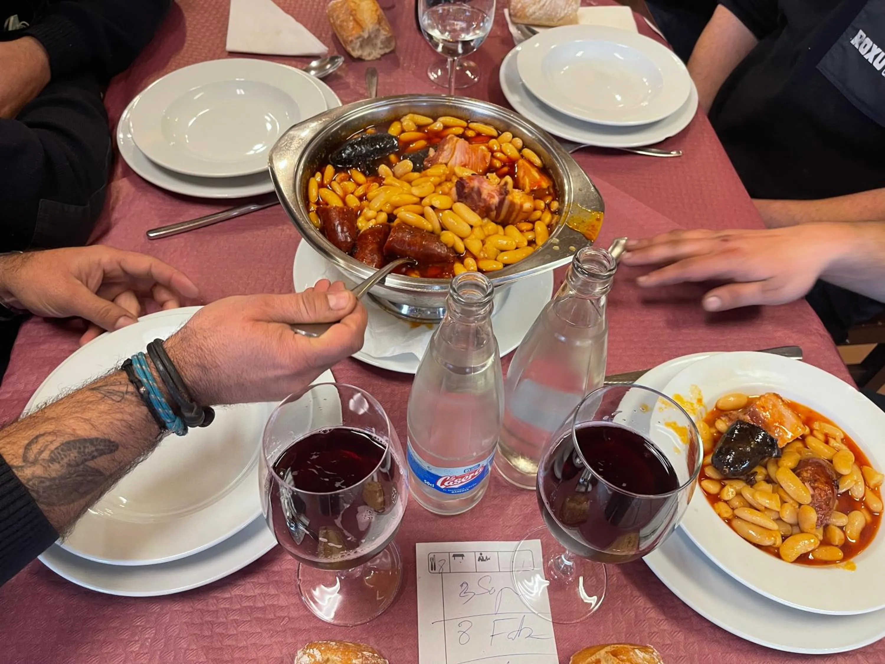 Restaurant/places to eat in Hotel Silvota