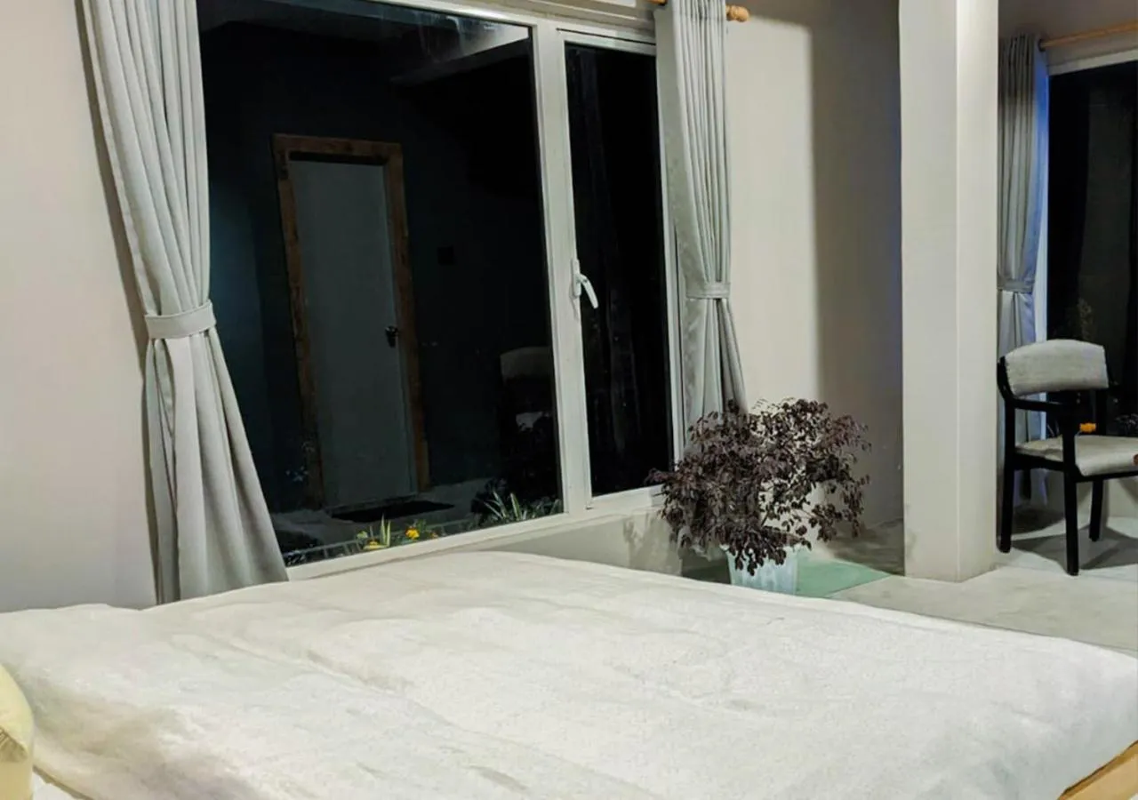 Bed in The Oak Retreat Lamahatta