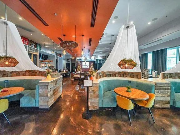 Sunrise Surprise 9th floor 2BR 2 BA King Suite Beach shuttle, heated pool!