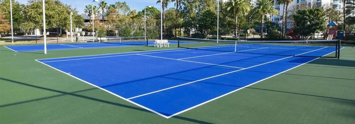 Sunrise Surprise 9th floor 2BR 2 BA King Suite Beach shuttle, heated pool!