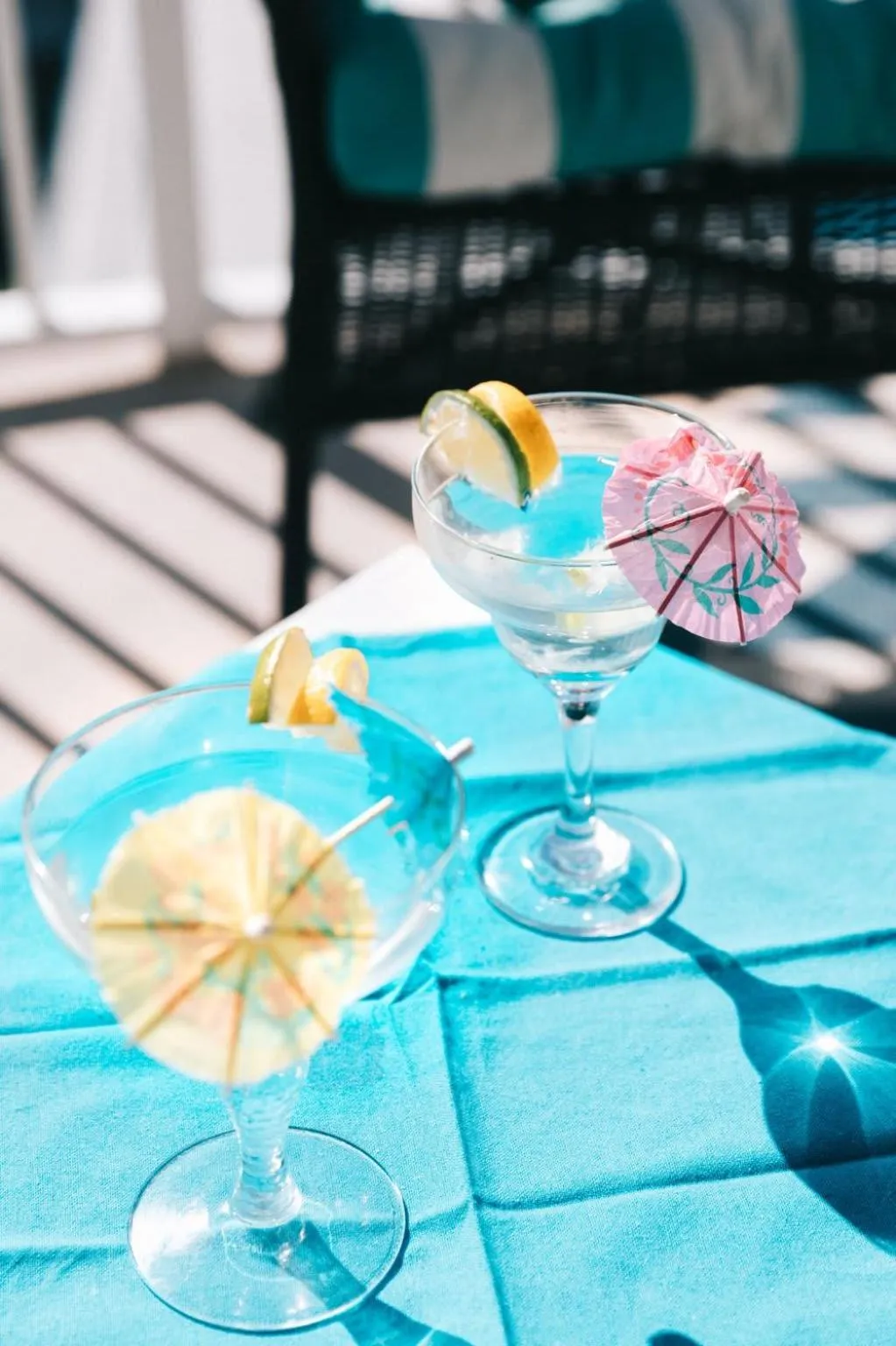 Sunrise Surprise 9th floor 2BR 2 BA King Suite Beach shuttle, heated pool!