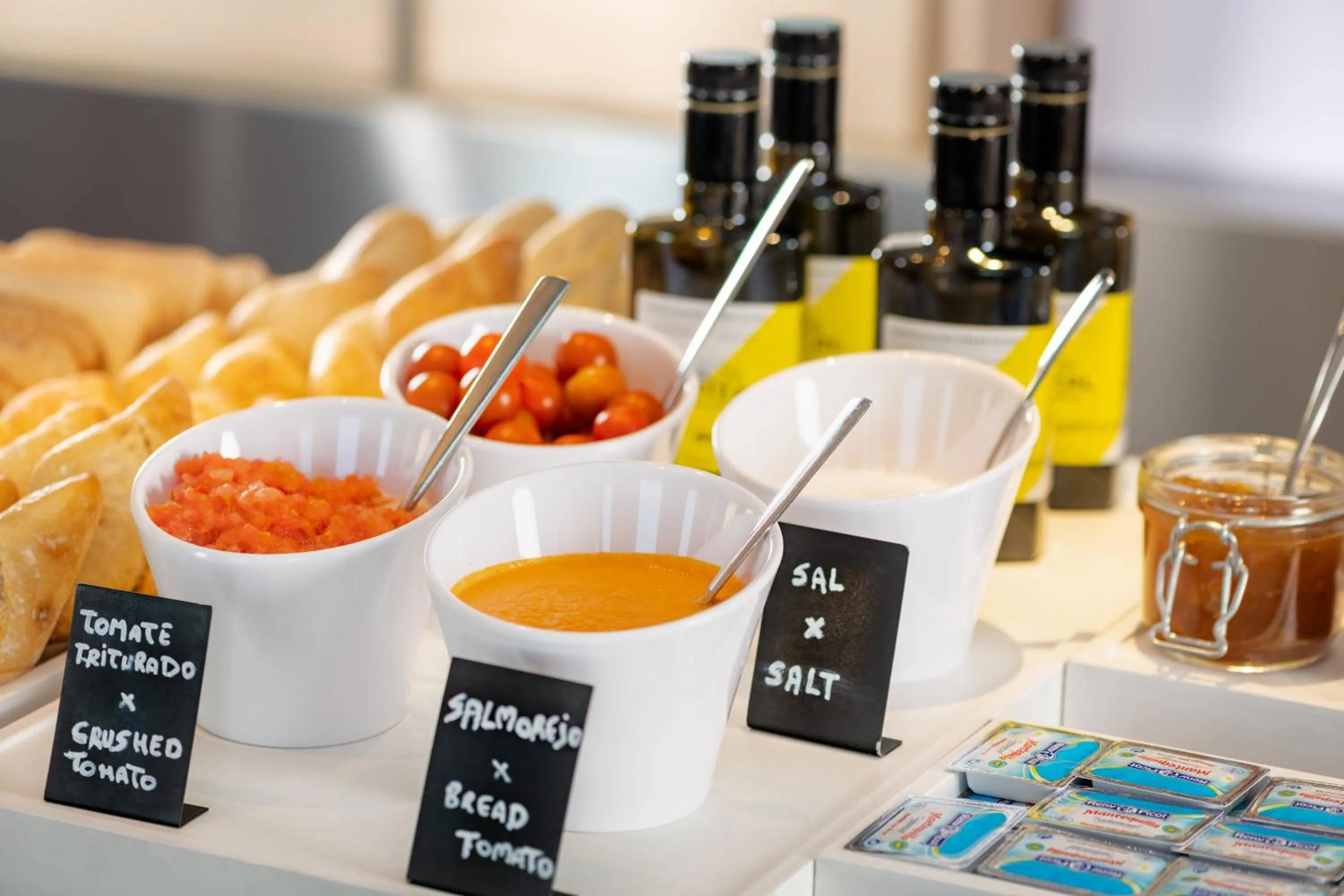 Breakfast in AC Hotel Palacio Universal by Marriott