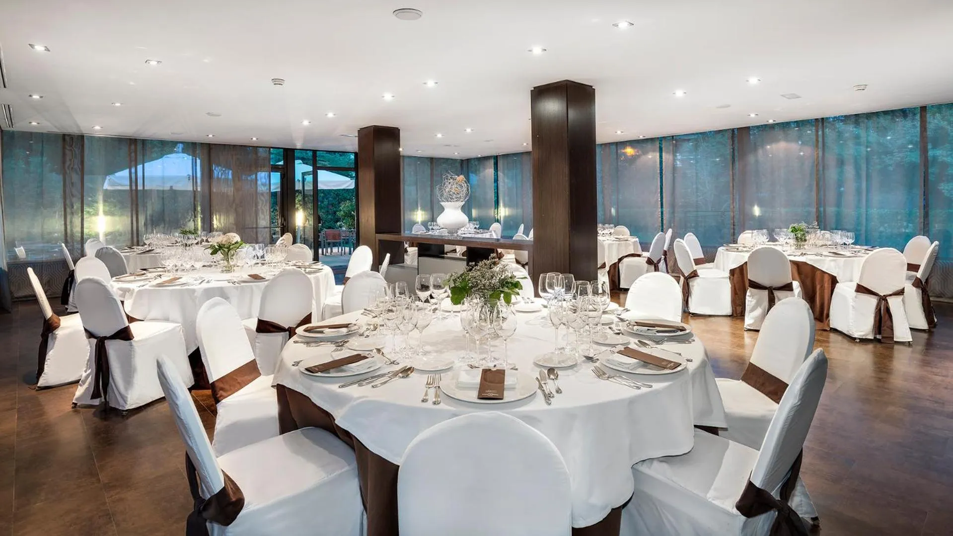 Restaurant/places to eat in Eurostars Monte Real