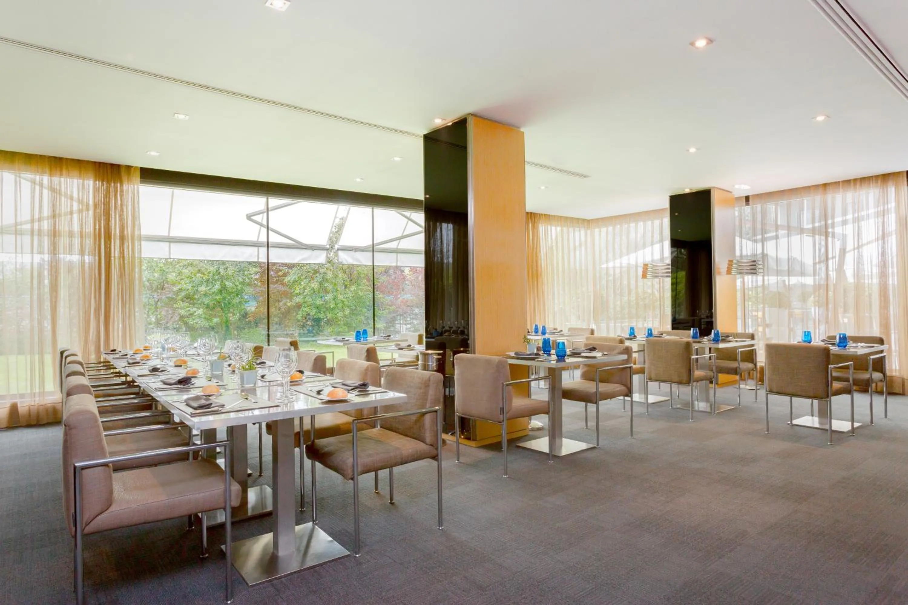 Restaurant/places to eat in Eurostars Monte Real