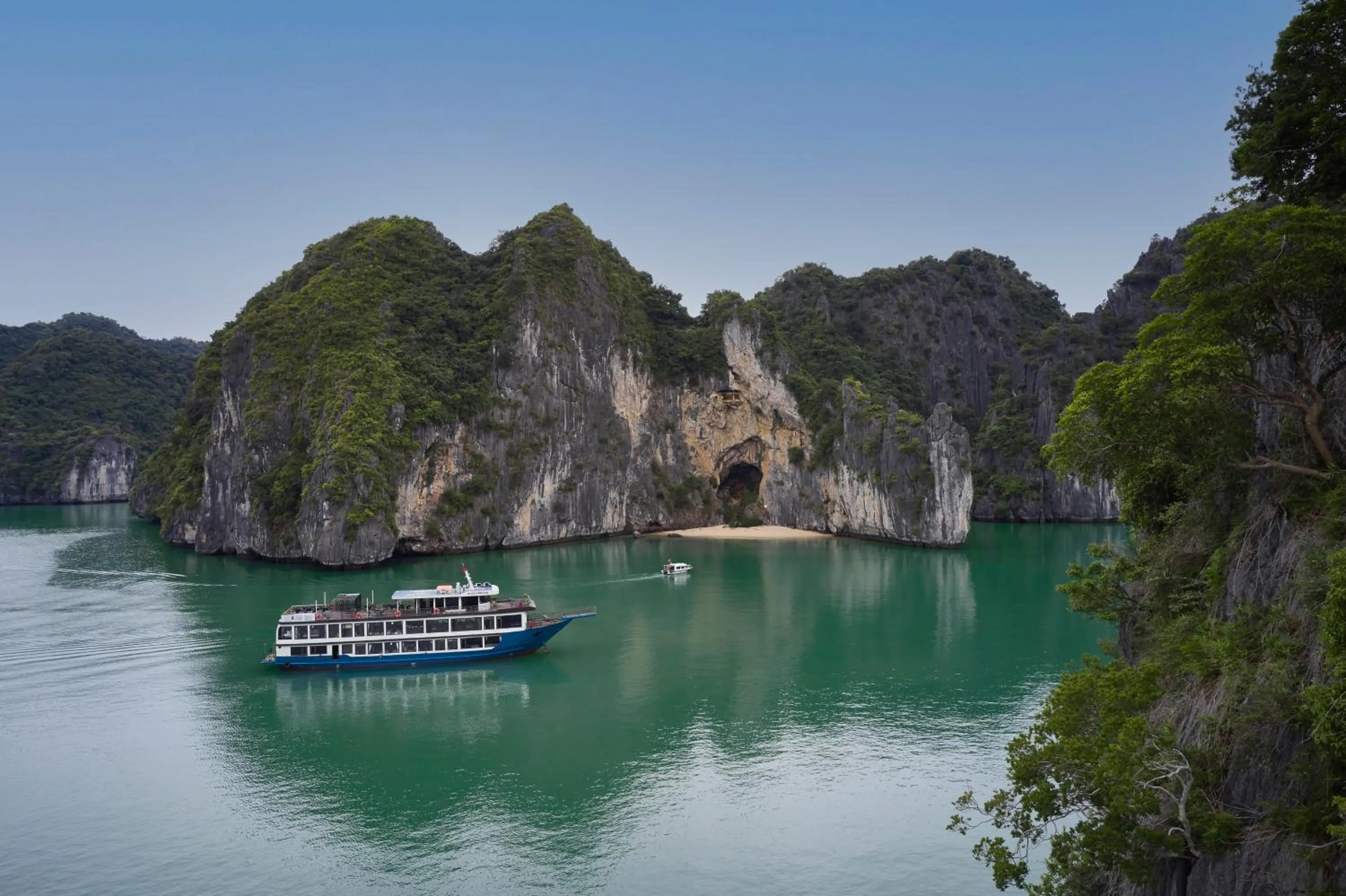 Natural landscape in La Pandora Boutique Cruises