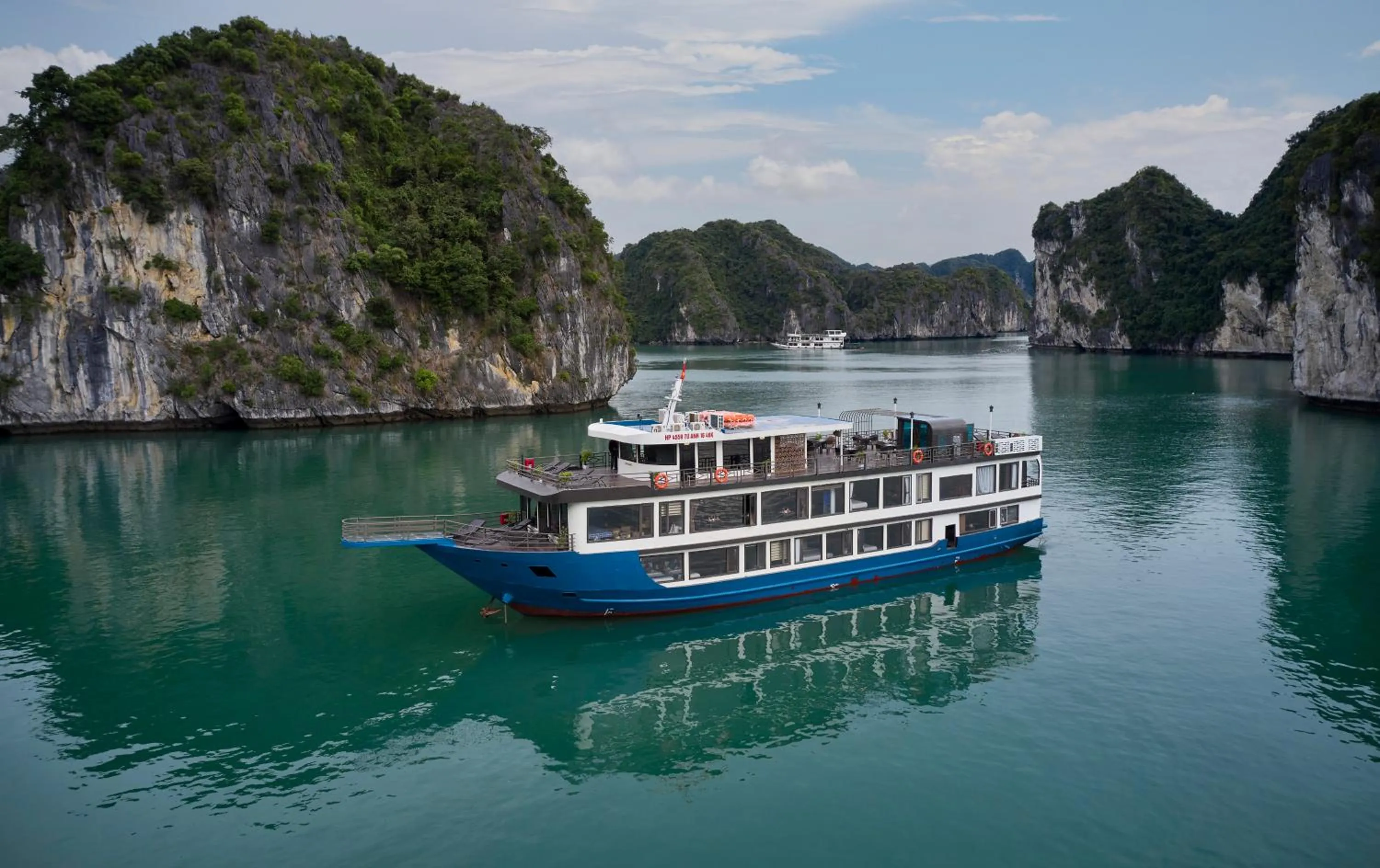 Natural landscape in La Pandora Boutique Cruises