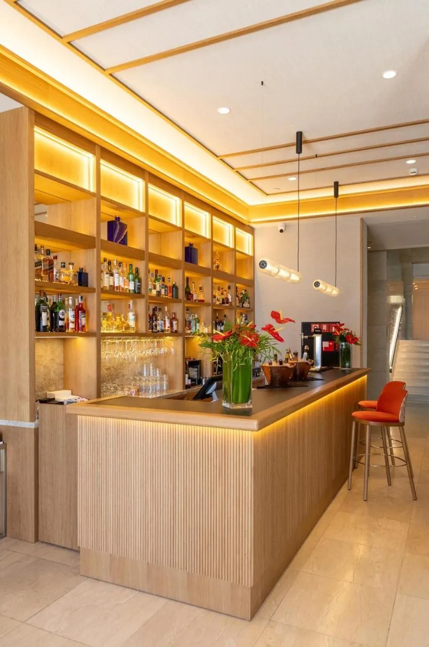 Lounge or bar in Hotel Miramar Barcelona GL