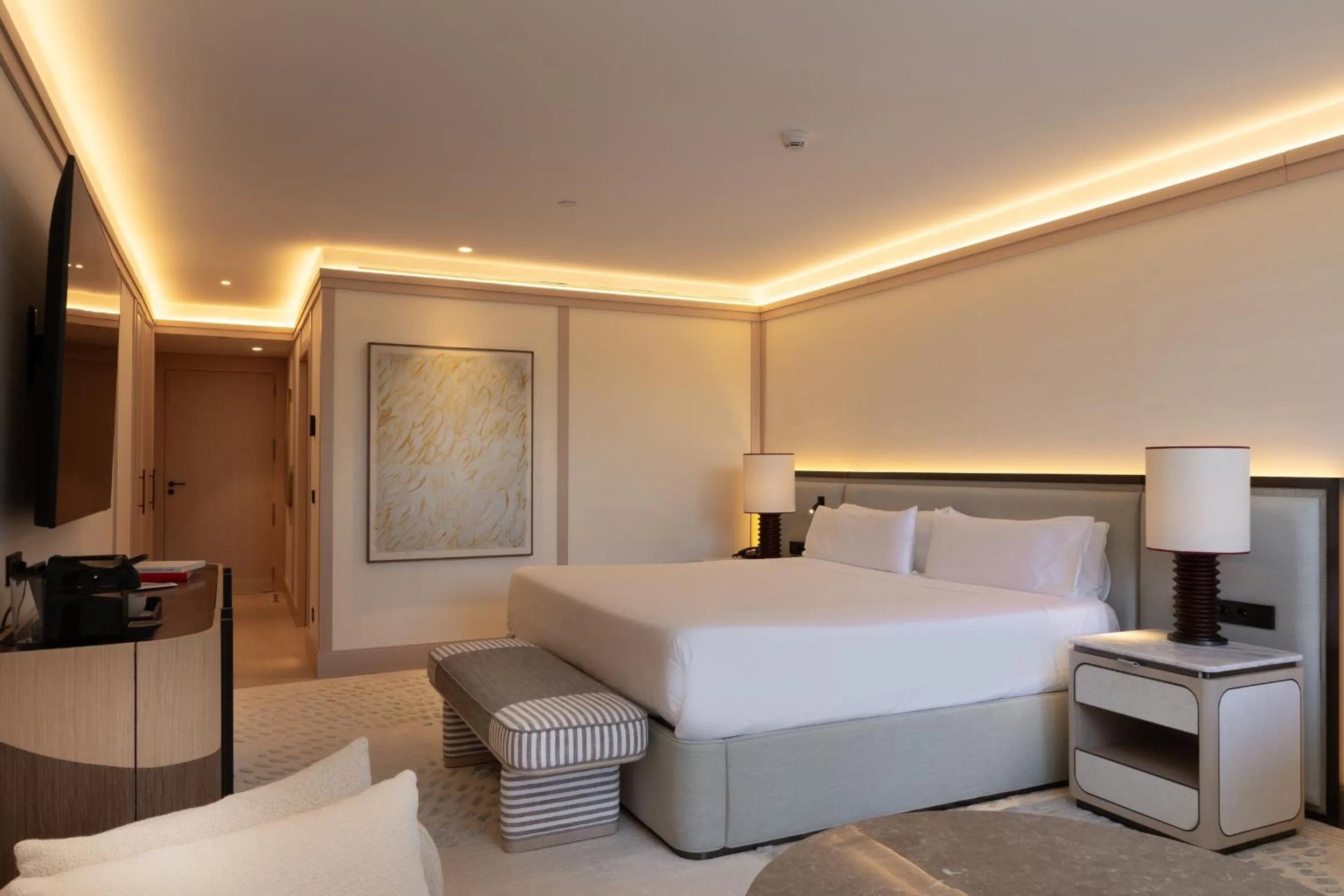 Bed in Hotel Miramar Barcelona GL - Preferred Hotels & Resorts - Newly Renovated