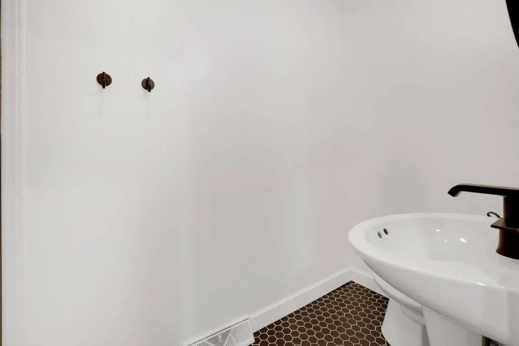 Housepitality - The Brandenburg Suite - Efficiency