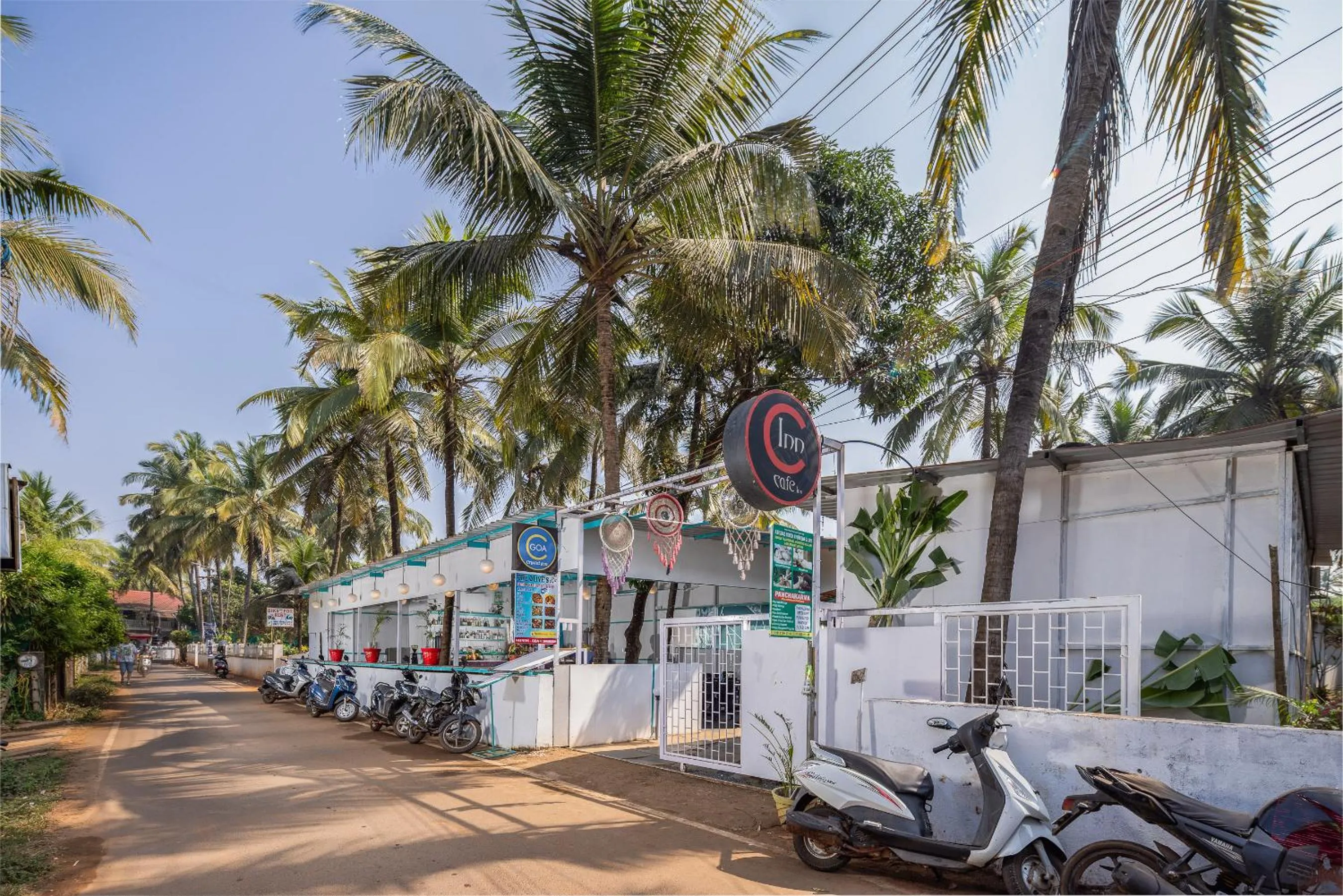 Facade/entrance in Crystall Goa Turquoise Edition