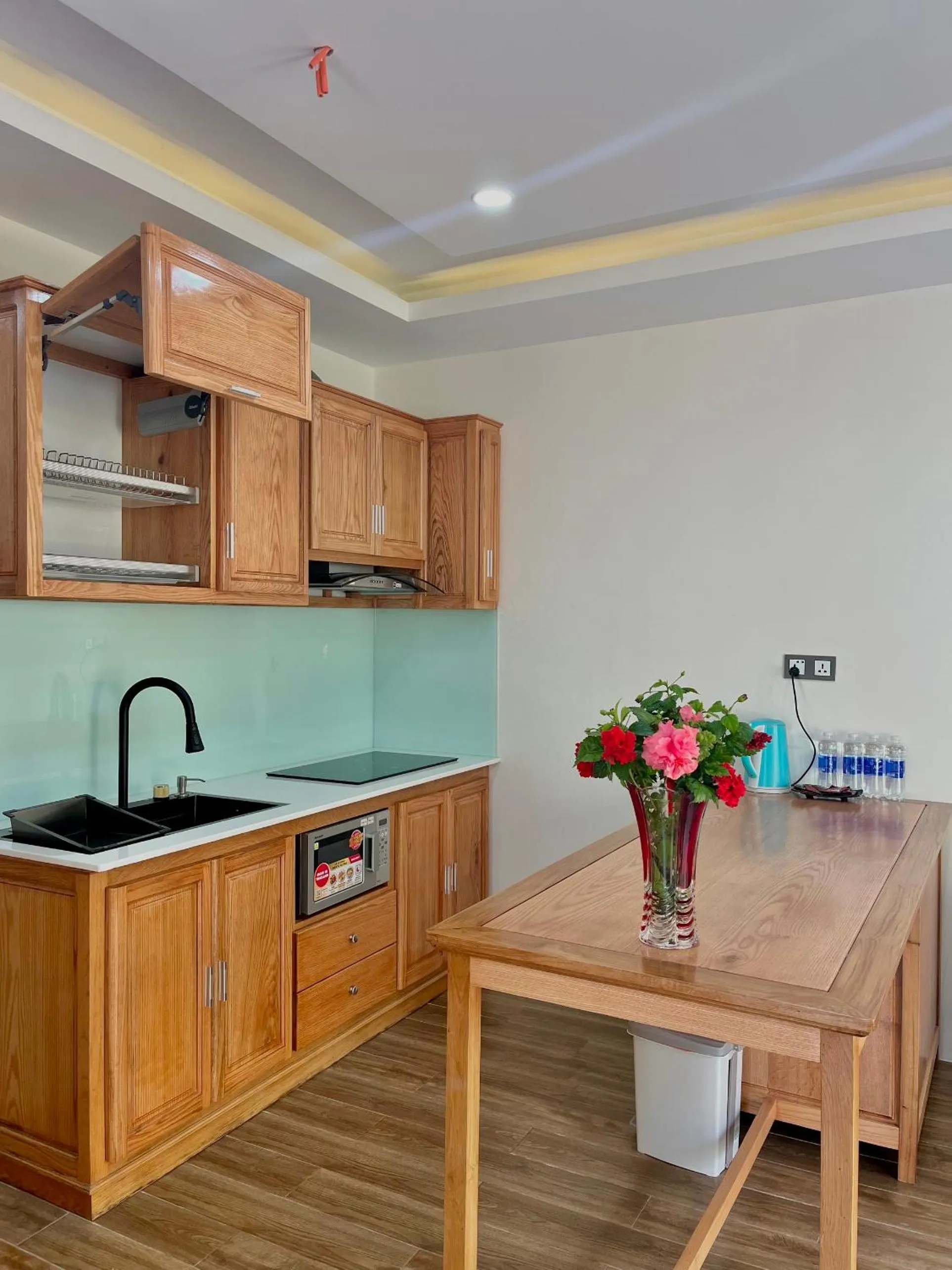 Kitchen or kitchenette in SK BOUTIQUE HOTEL