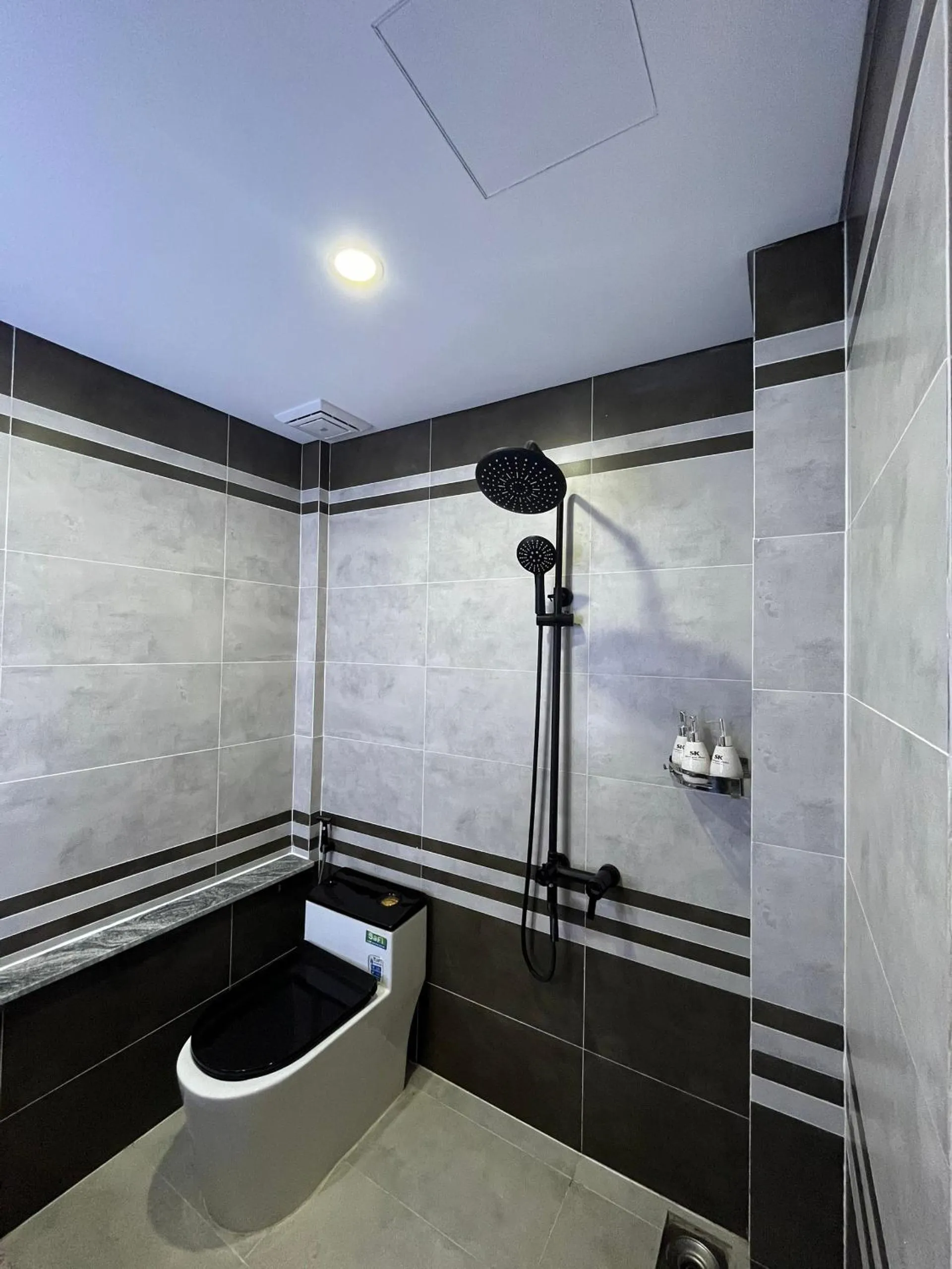 Toilet in SK BOUTIQUE HOTEL