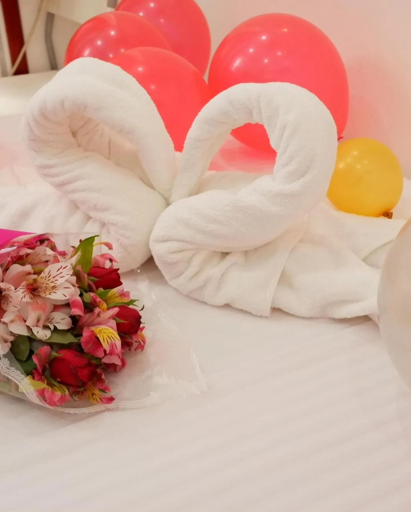 Endless Summer Hotel Baler