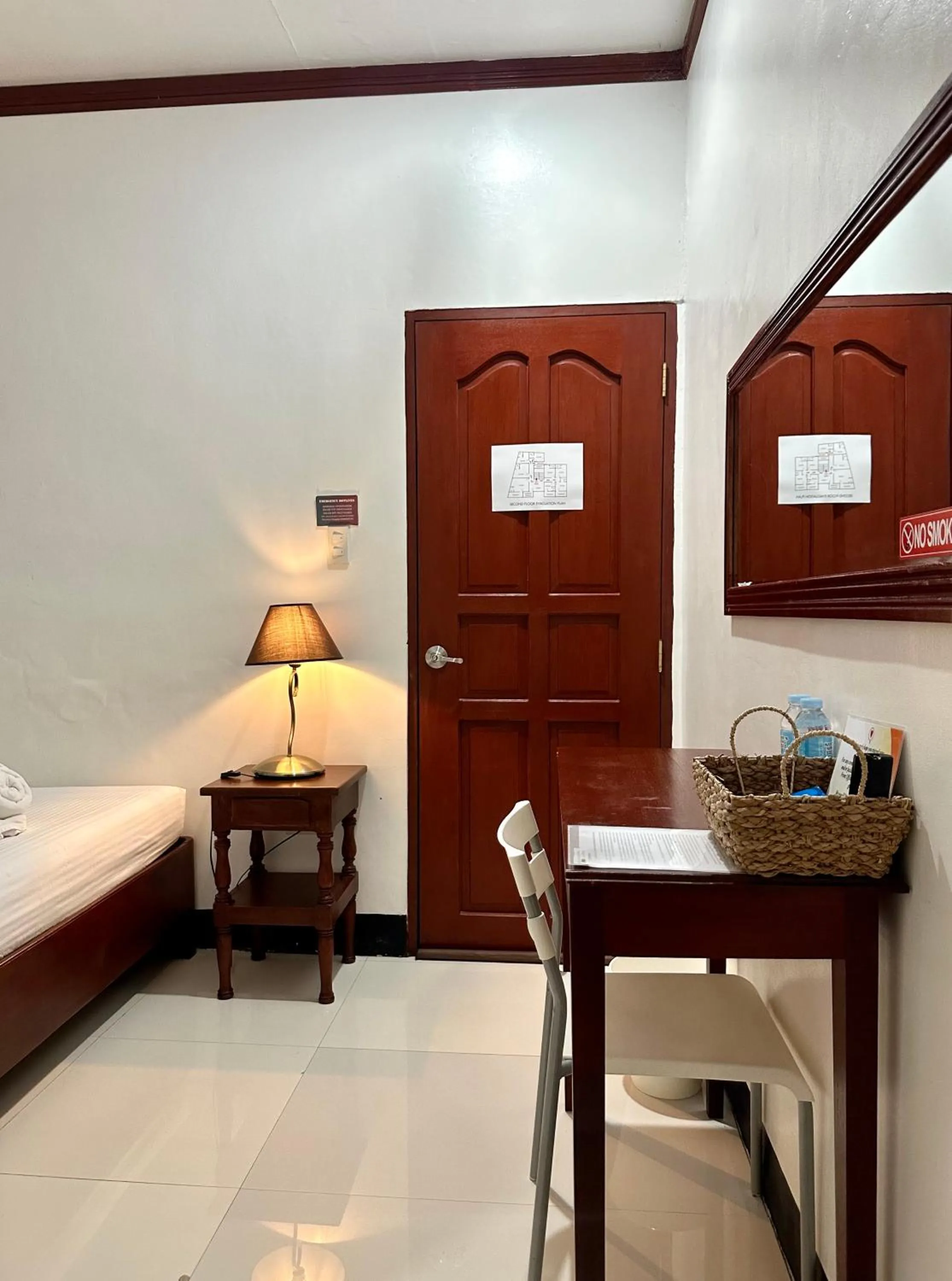 Endless Summer Hotel Baler