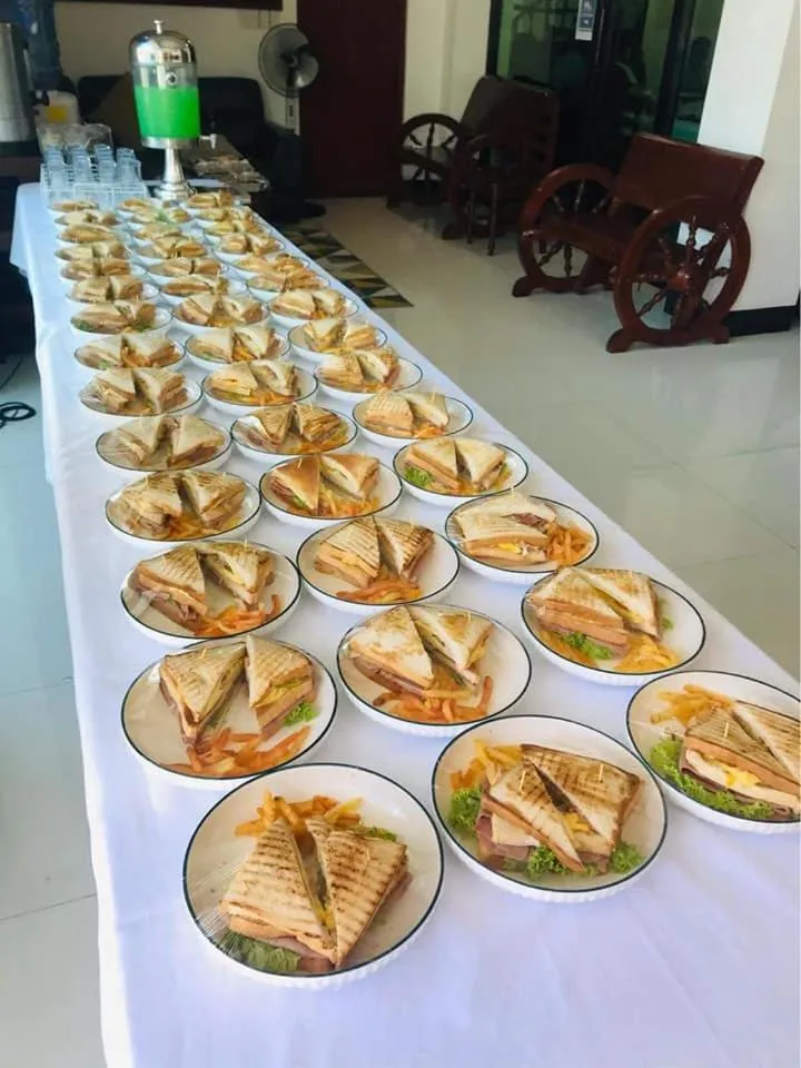 Endless Summer Hotel Baler