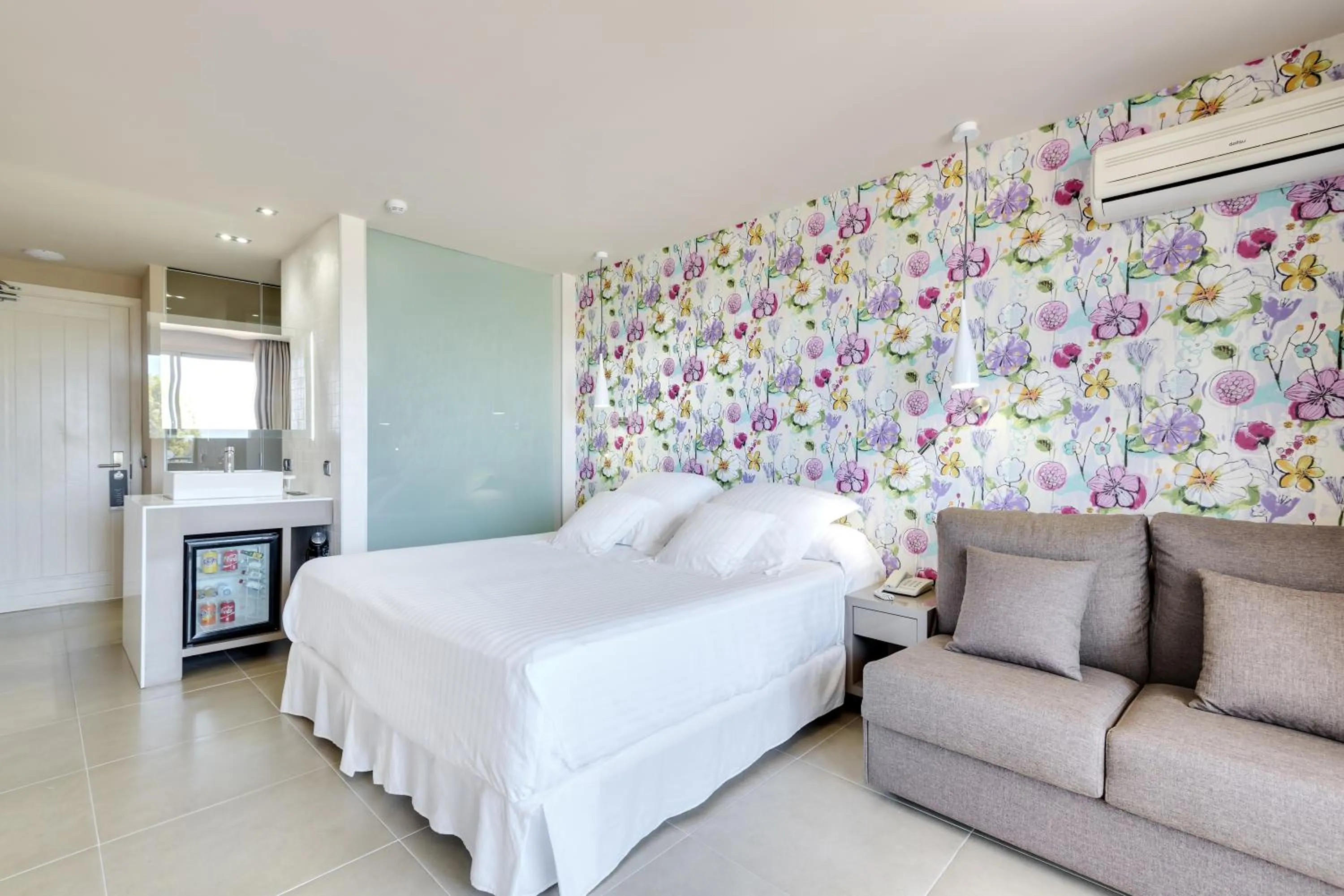 Bedroom, Bed in Occidental Ibiza - All Inclusive