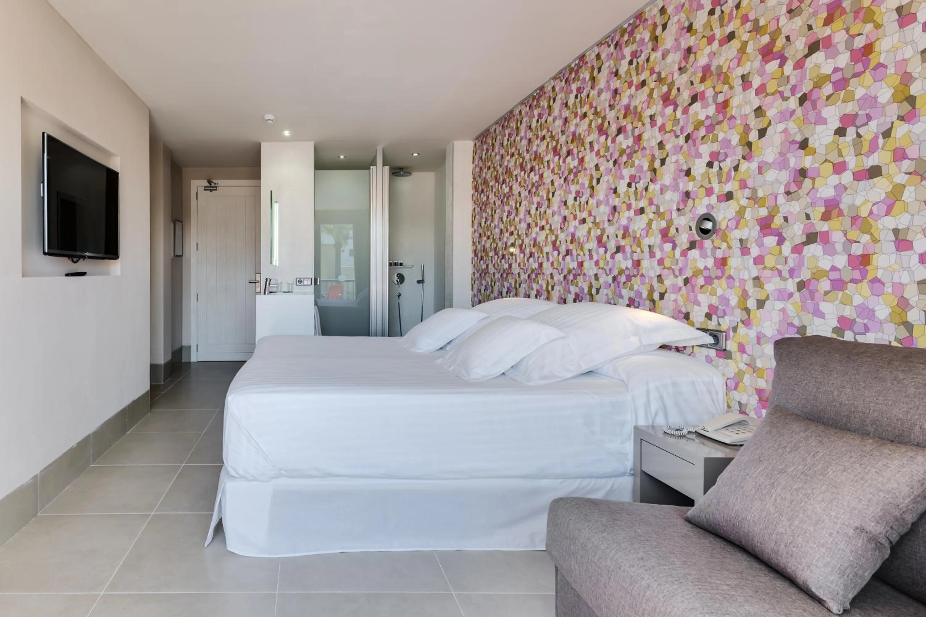 Bedroom, Bed in Occidental Ibiza - All Inclusive