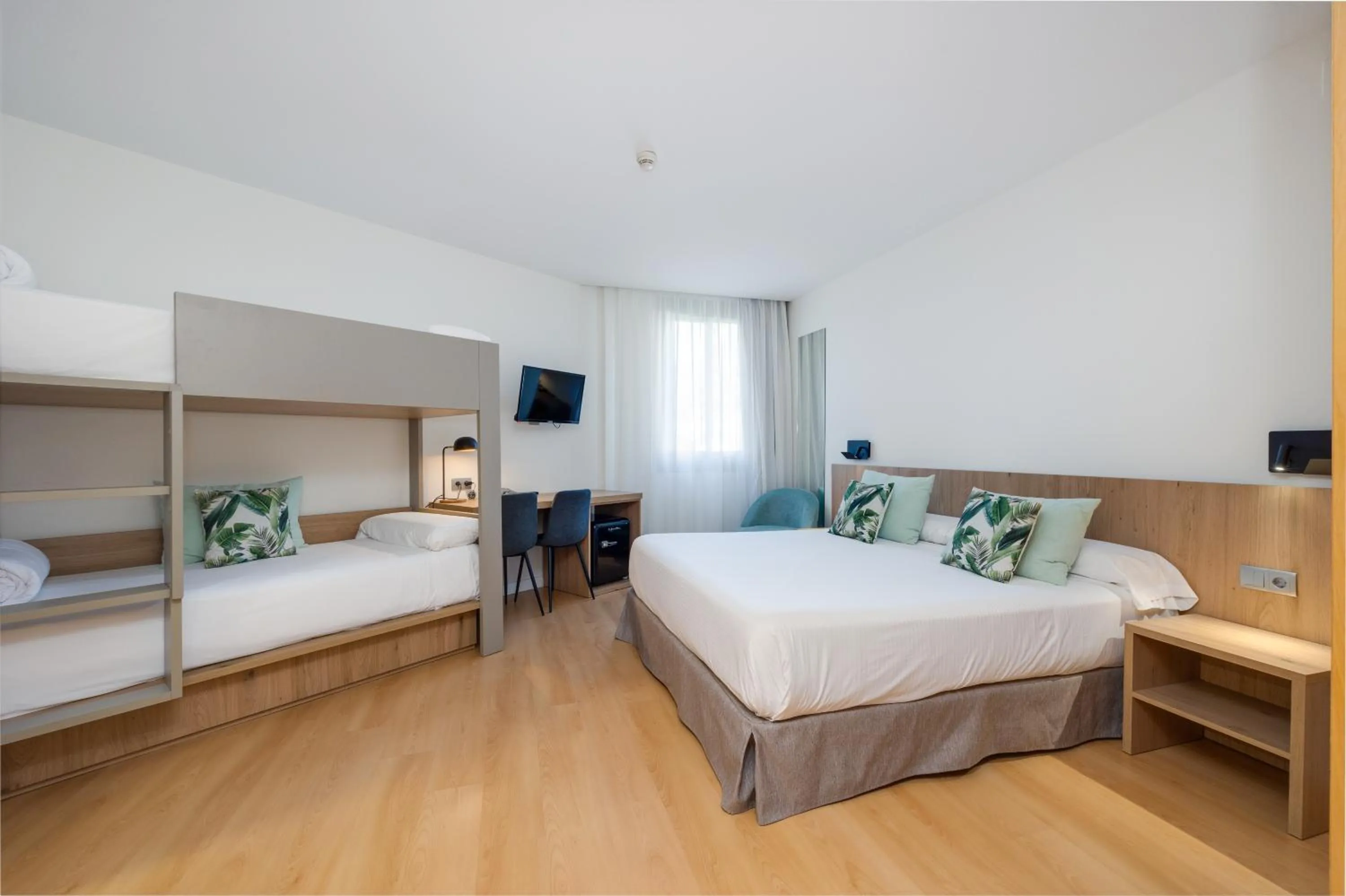 Bed in Daniya Alicante