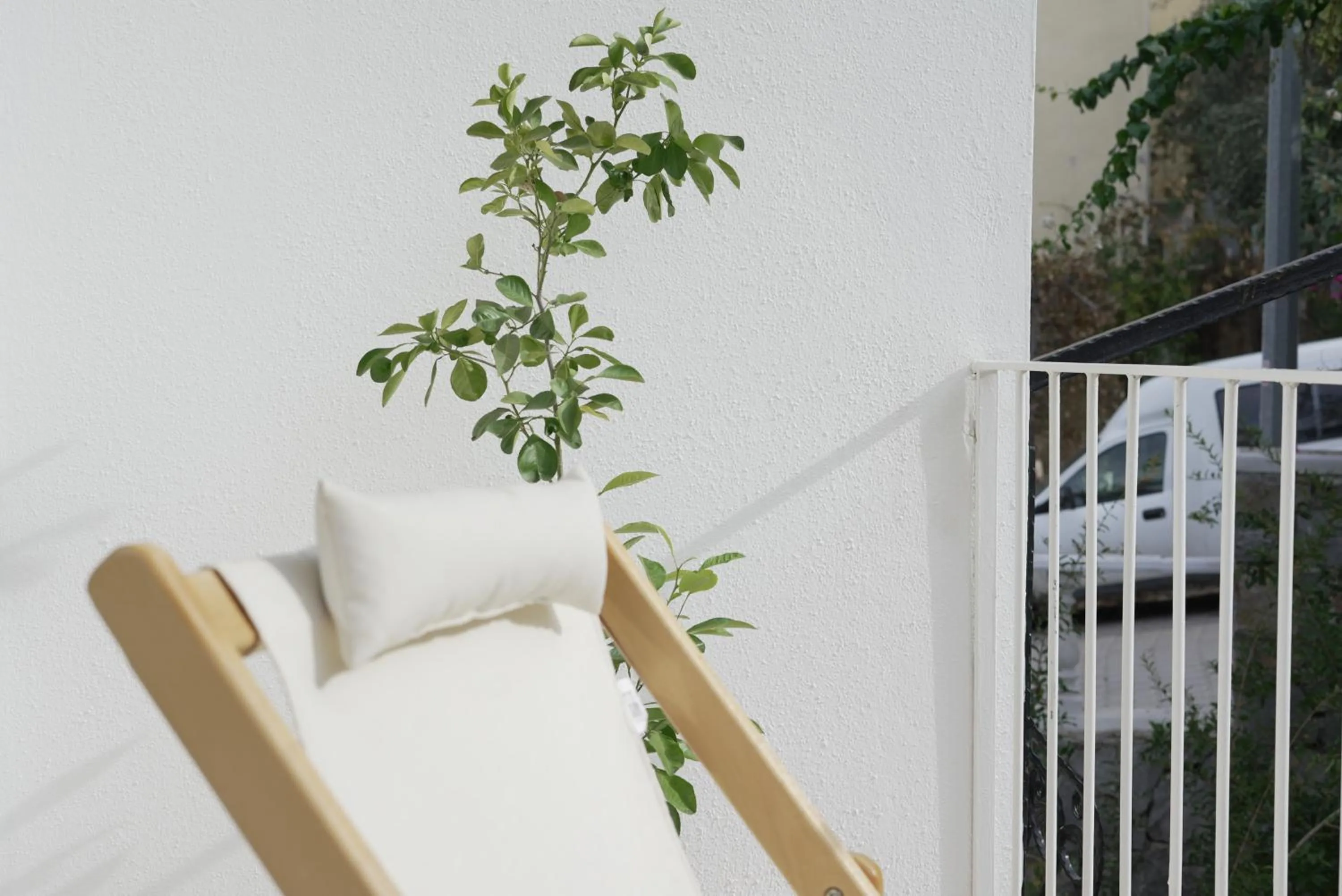 Balcony/Terrace, Bed in Perle House