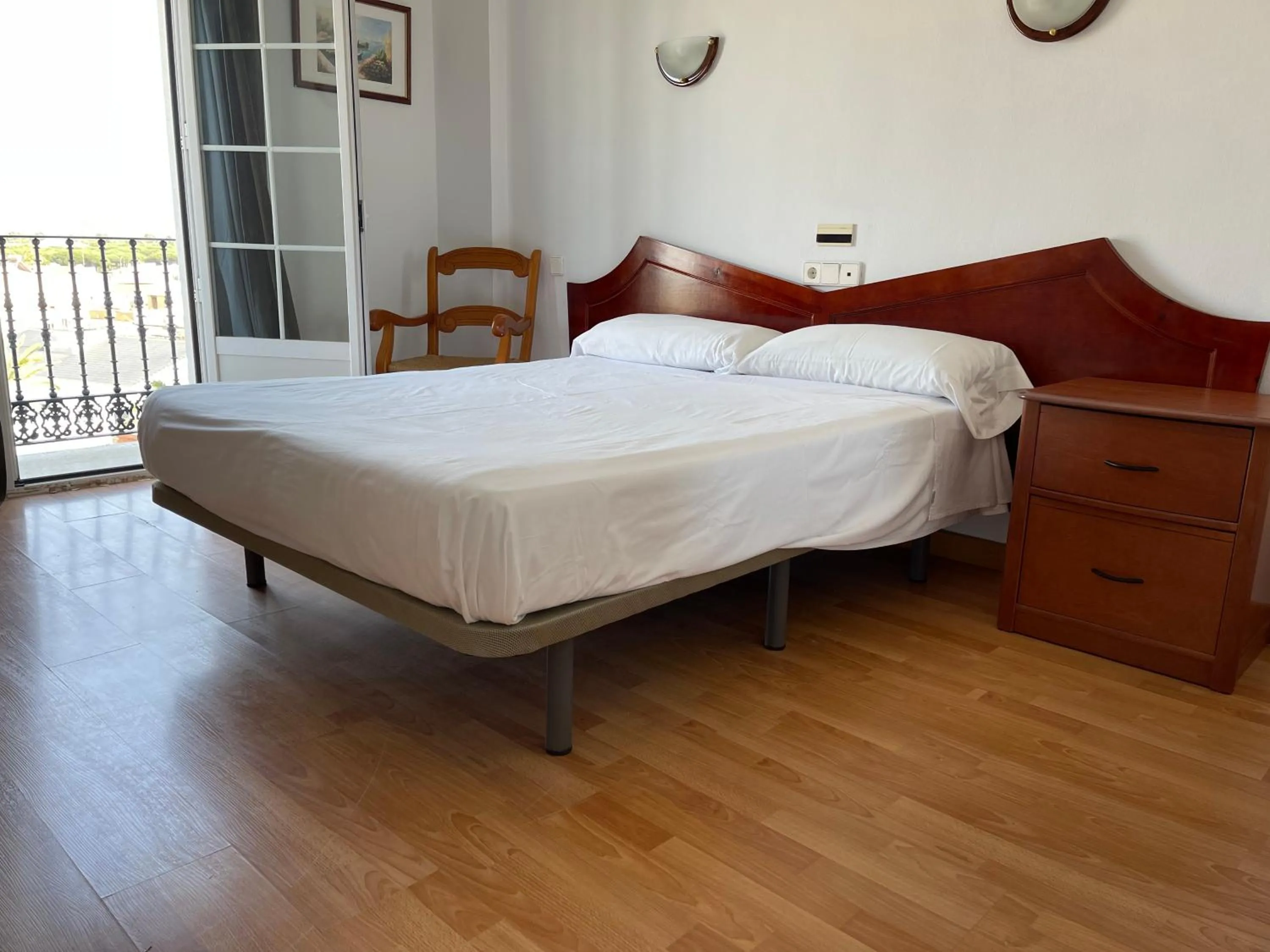 Photo of the whole room, Bed in Hotel Carabela Santa María