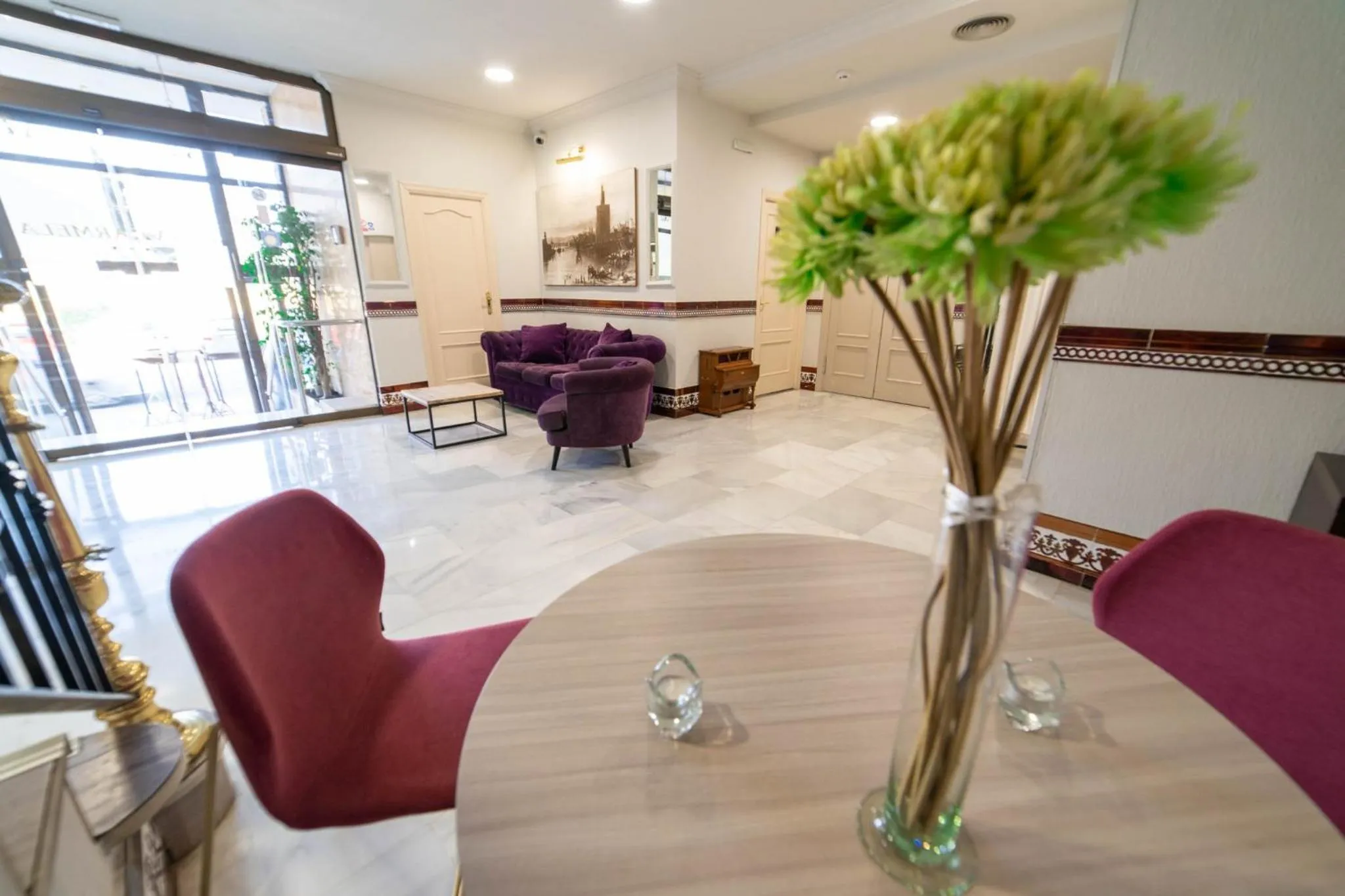 Lobby or reception in Hotel Sercotel Doña Carmela