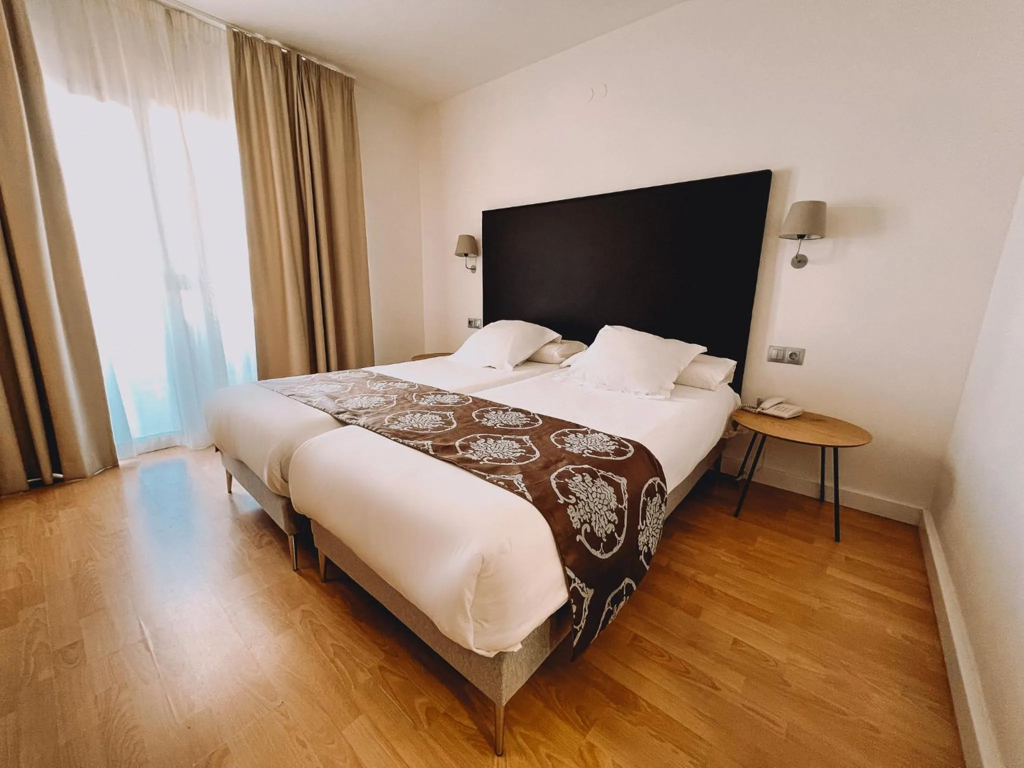 Bed in FAY Victoria Beach