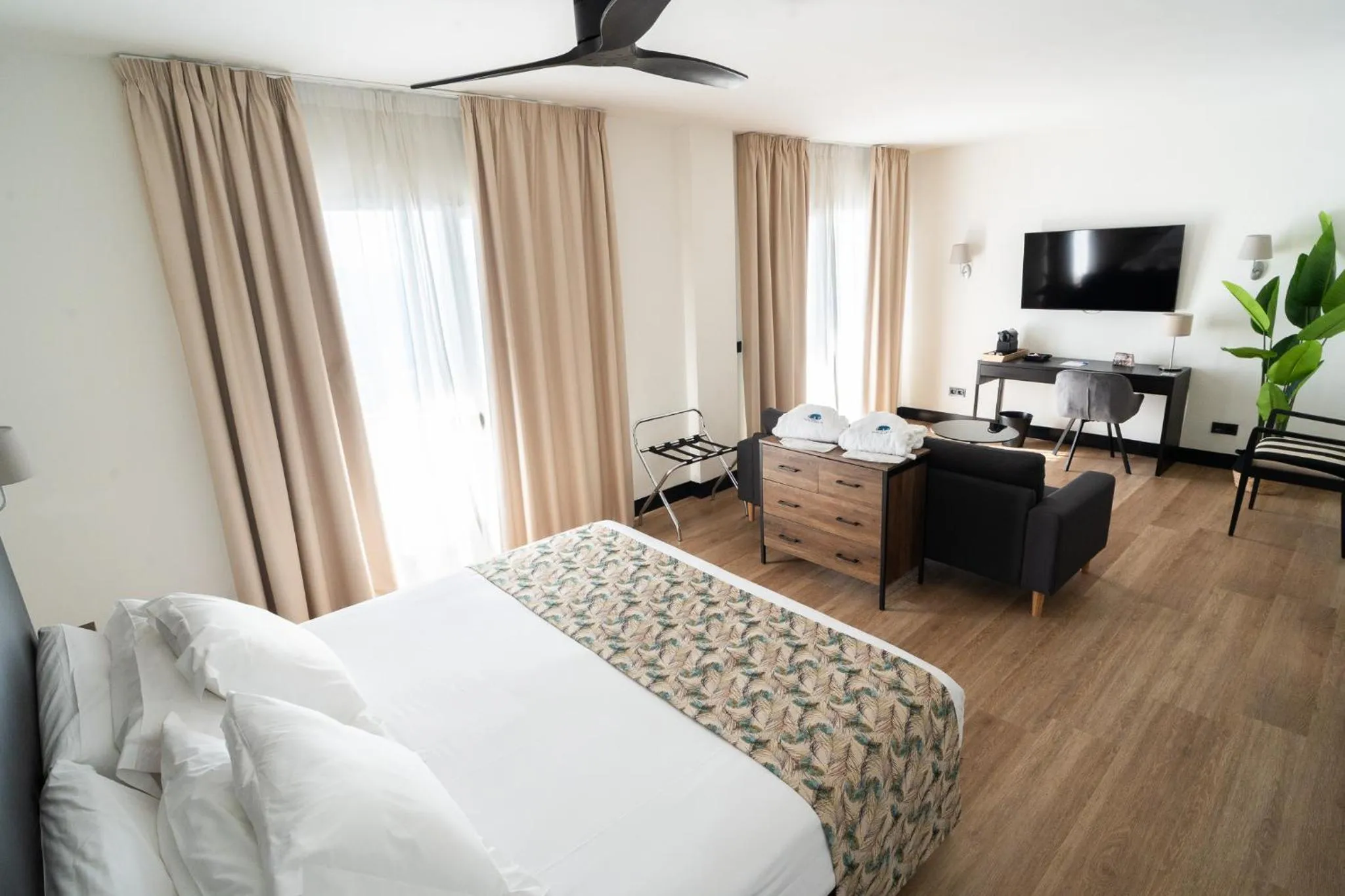 Other, Bed in FAY Victoria Beach