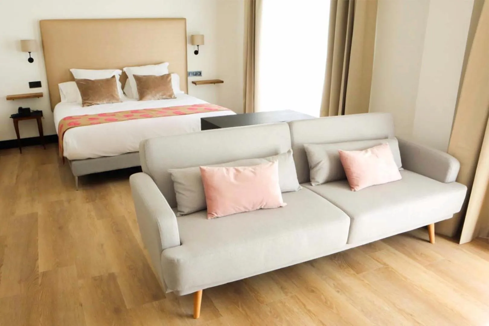 Bed in FAY Victoria Beach