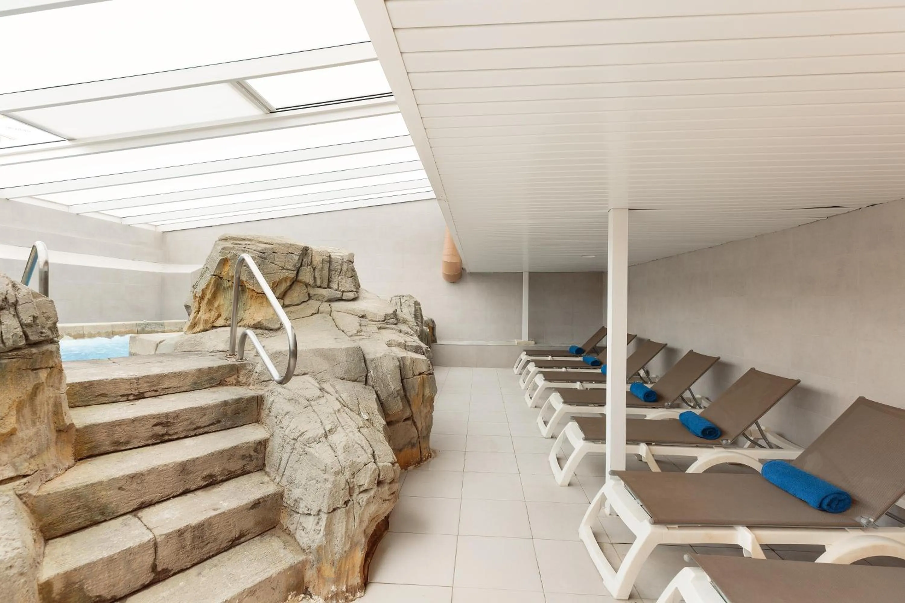 Swimming pool in Hotel Best Roquetas